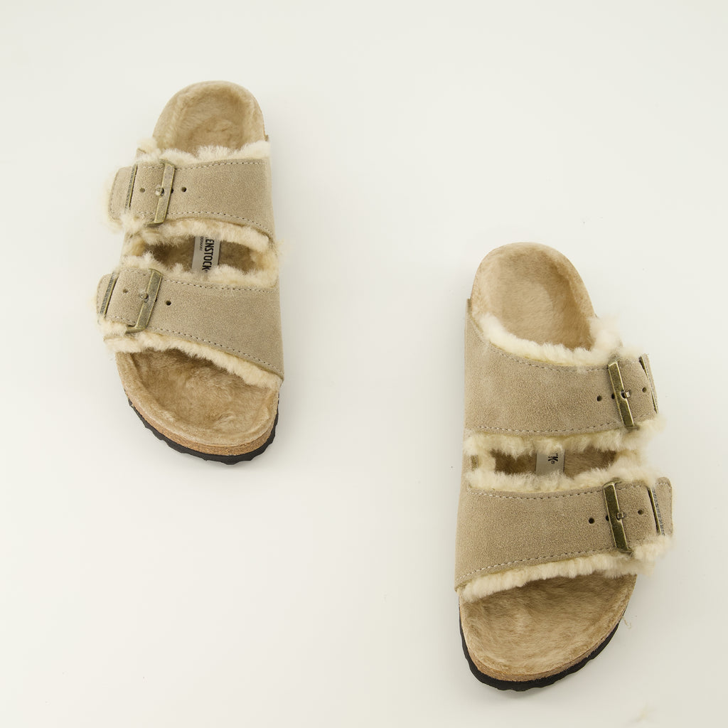 Chaussures ouvertes Sandálias Arizona em Pele Bege Birkenstock Beige Unisexe