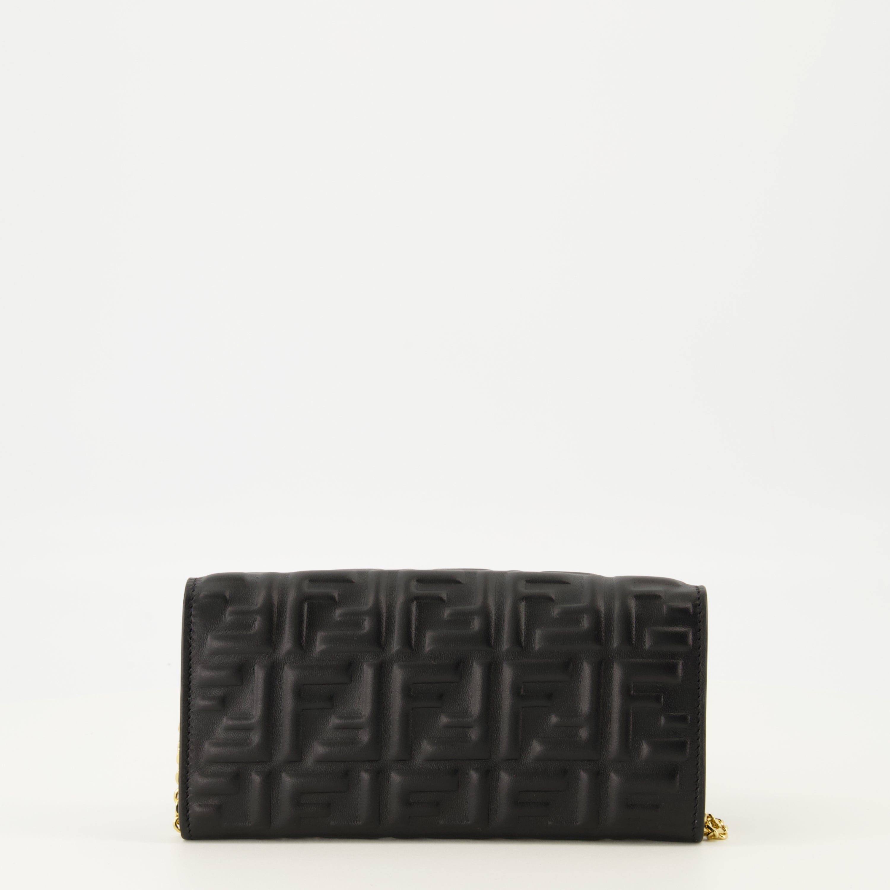 Image de l'article Portefeuille Baguette à chaîne de la marque Fendi pour Femme - Saison Automne-Hiver 2025 - Vue de Dos