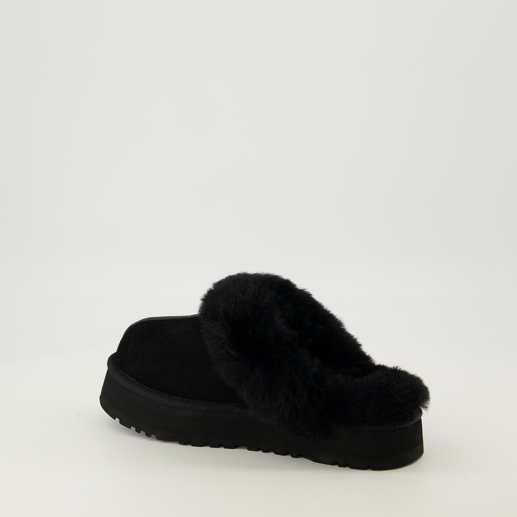Uggの女性用黒ディスケットミュールの商品画像 - 2026年春夏シーズン - 右後方三分の一ビュー