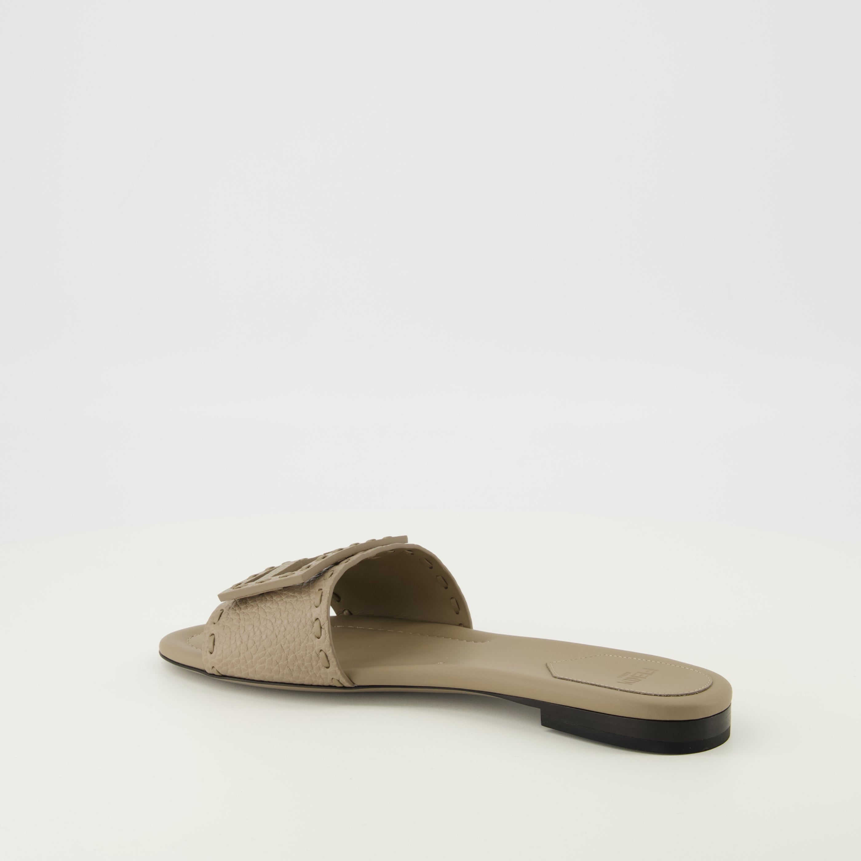 Chaussures ouvertes Mules Baguette beige Fendi Beige Femme