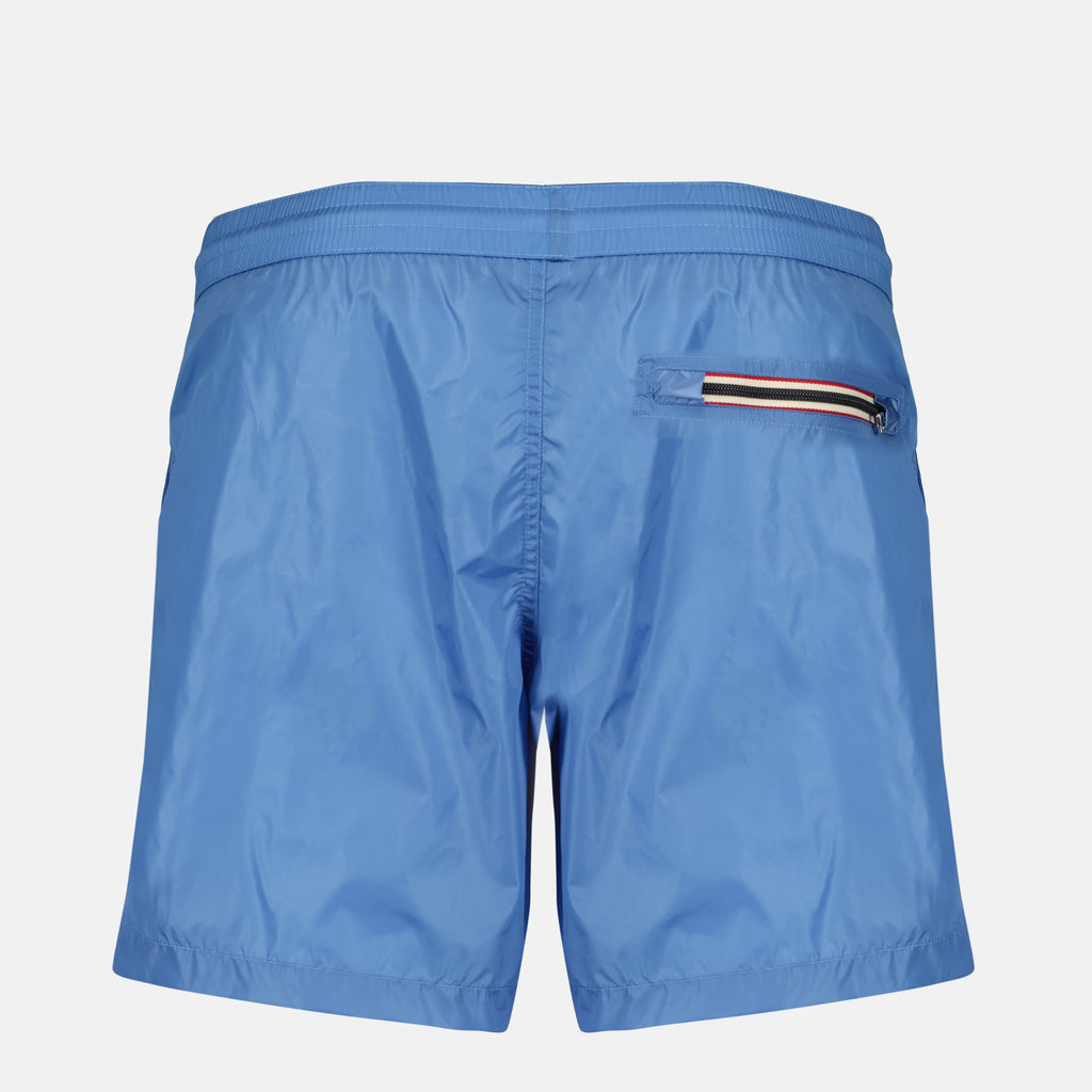 Imagen del bañador de nylon azul con logotipo de Moncler para Hombre - Temporada Primavera-Verano 2026 - Vista Trasera