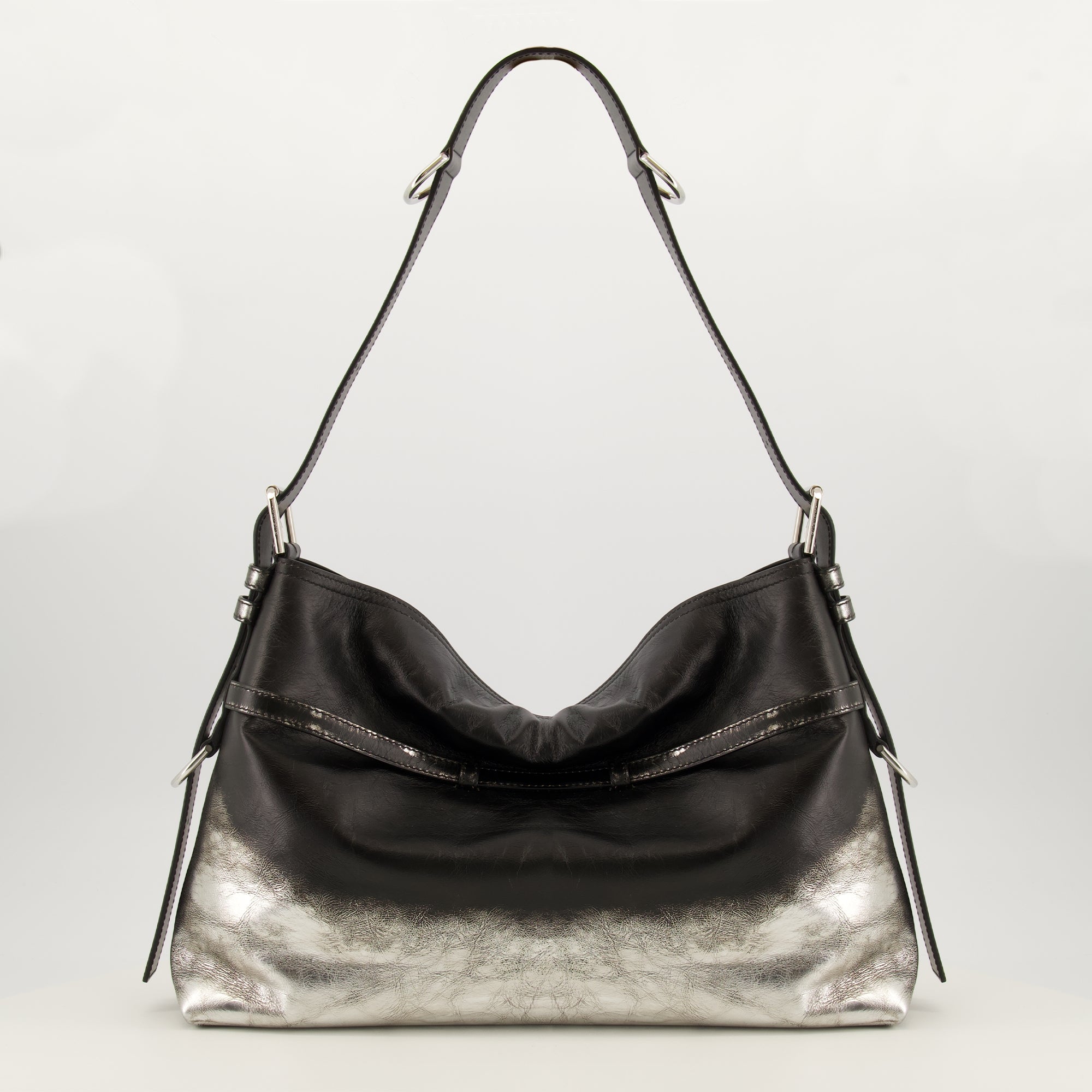 Bild der Givenchy Damen Voyou Tasche - Herbst-Winter 2025 - Rückansicht