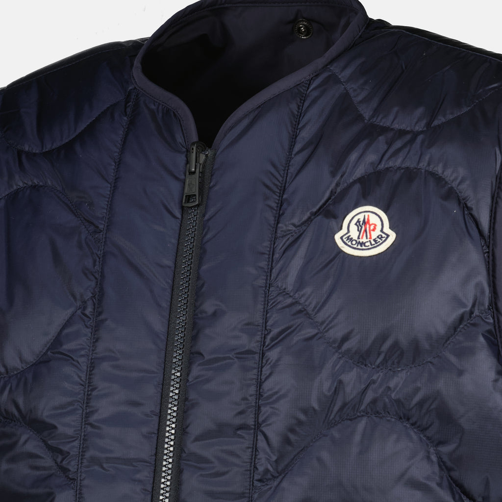 Image of the reversible Roquille navy blue shirt jacket by Moncler for Men - Spring-Summer 2026 - Detailed view 7