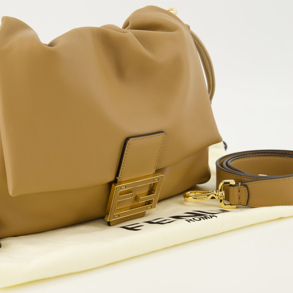 펜디 여성용 맘마 바게트 미디엄 백 이미지 - 2025년 가을-겨울 - 상세 보기_2