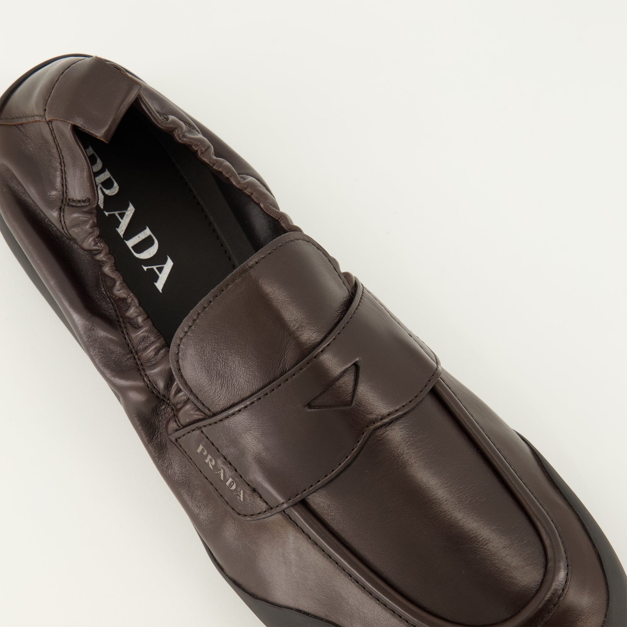 Mocassins Mocassins Speedrock en cuir marron Prada Marron Homme