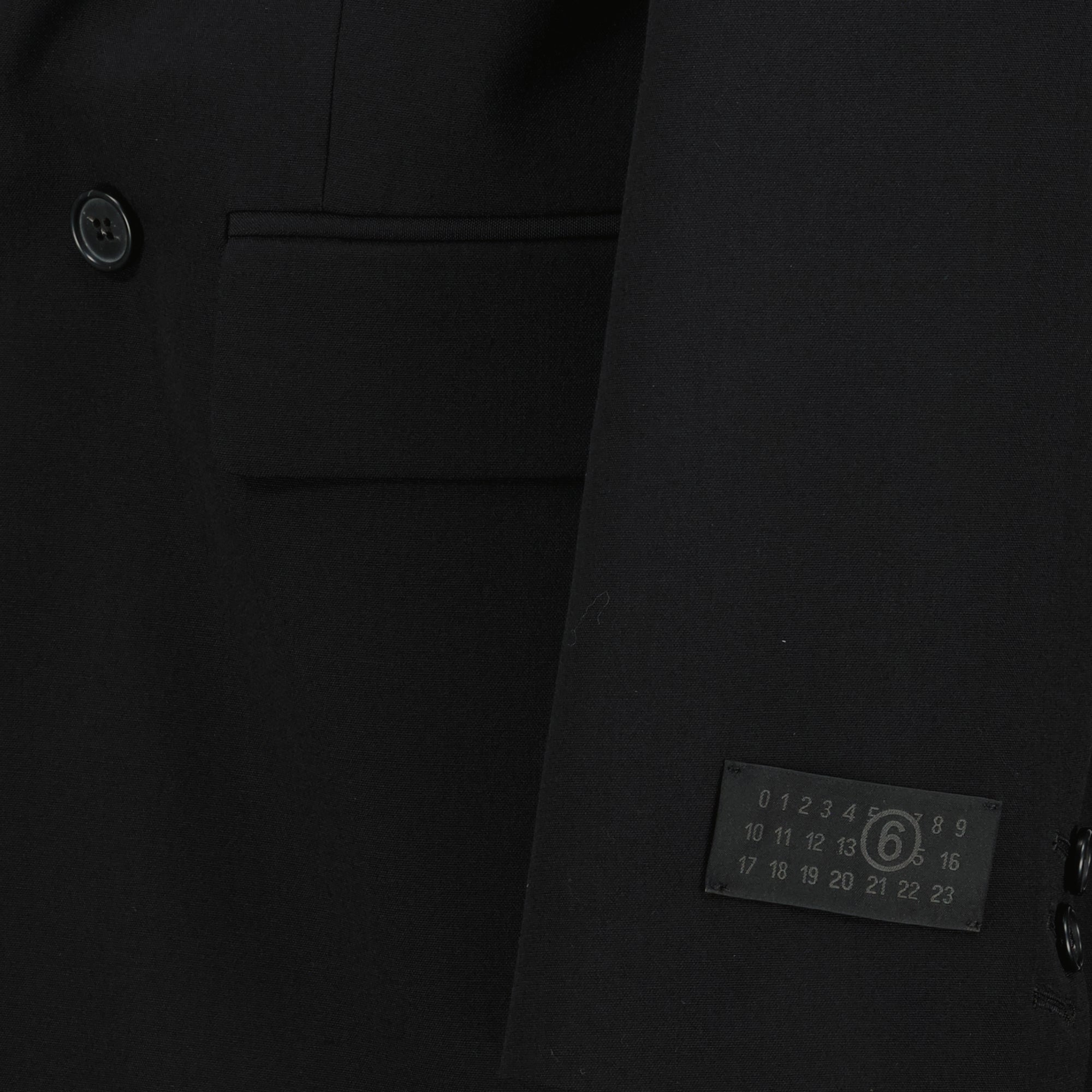 Mm6 브랜드의 여성용 블랙 울 블레이저 이미지 - 2026년 봄 여름 - 상세 보기_1