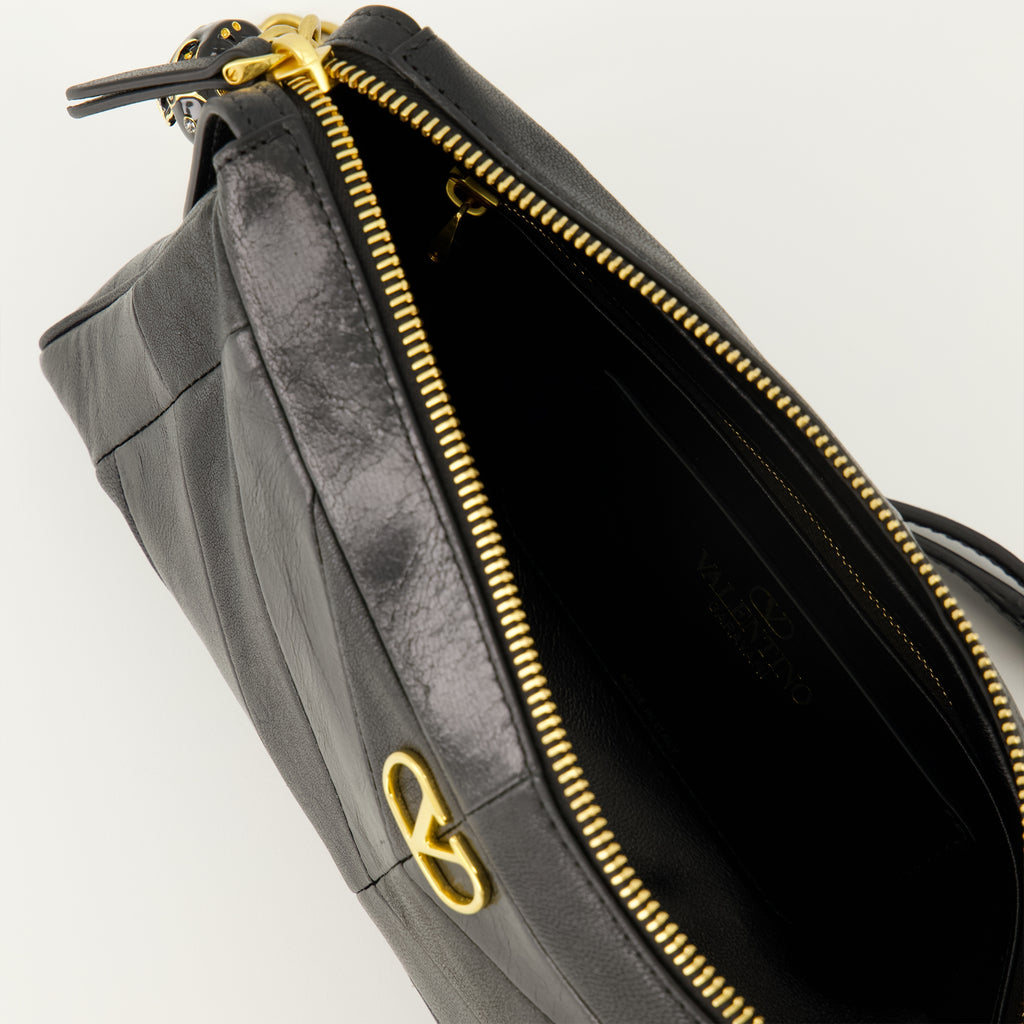 Image de l'article Mini sac Panthea en cuir noir de la marque Valentino Garavani pour Femme - Saison Printemps-Été 2026 - Vue détaillée_3