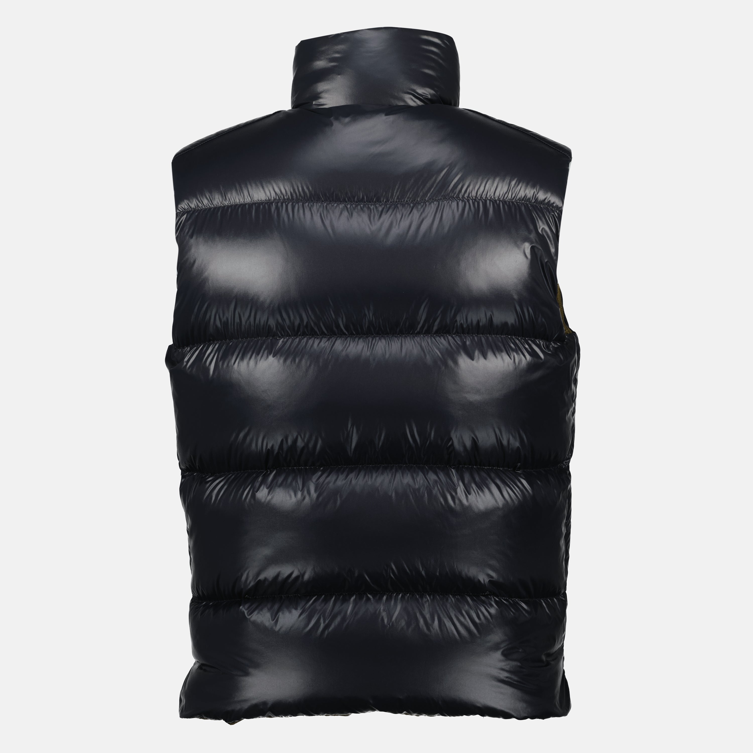 Image of the Moncler Men's Lipsi Sleeveless Jacket - Autumn-Winter 2025 - Detailed View 2