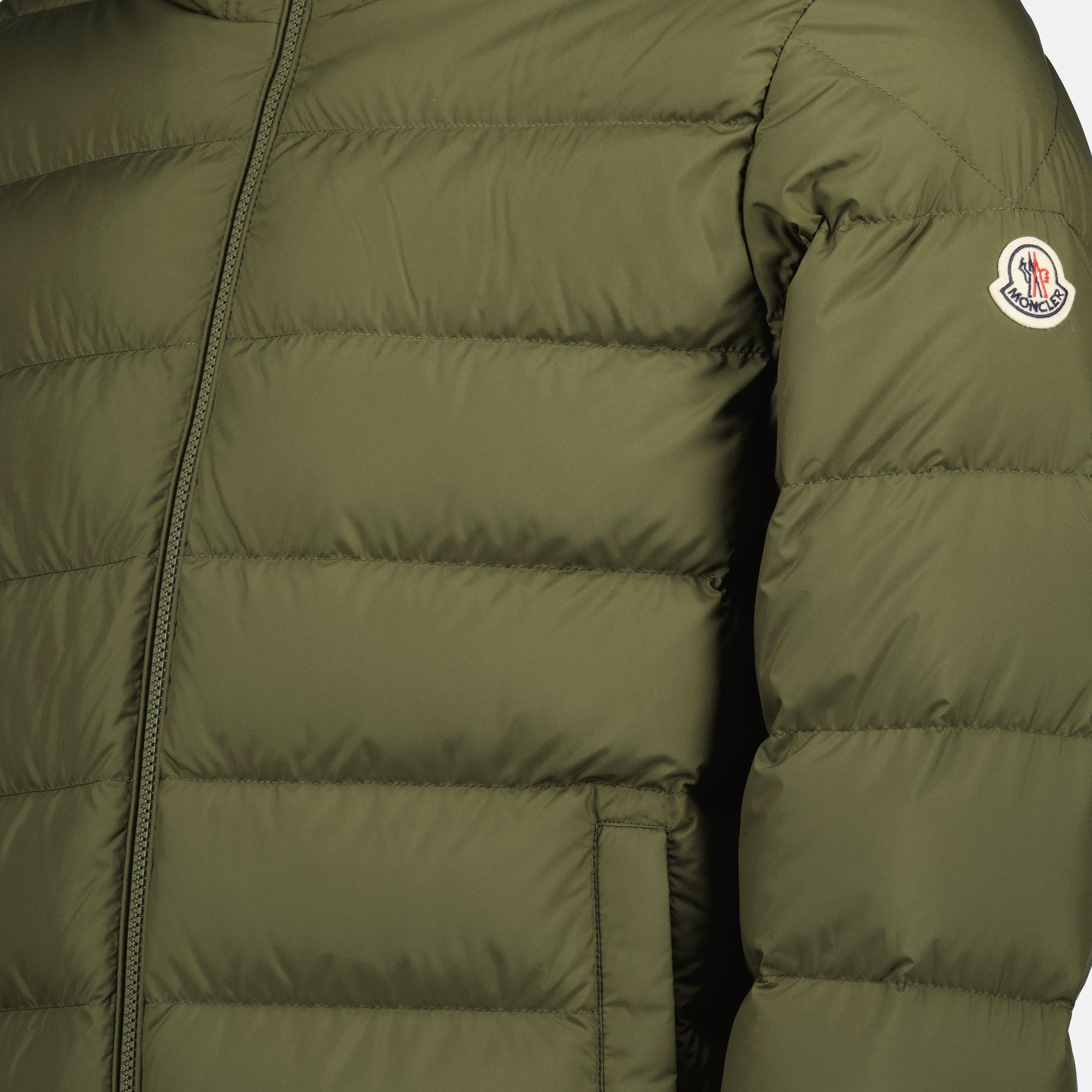 Image of the Moncler Men's Laveraet khaki down jacket - Autumn-Winter 2025 Season - Detailed View 1