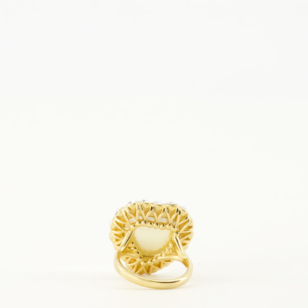 Image of the Valentino Garavani Heart Ring with Swarovski® crystals for Women - Spring-Summer 2026 - Back View