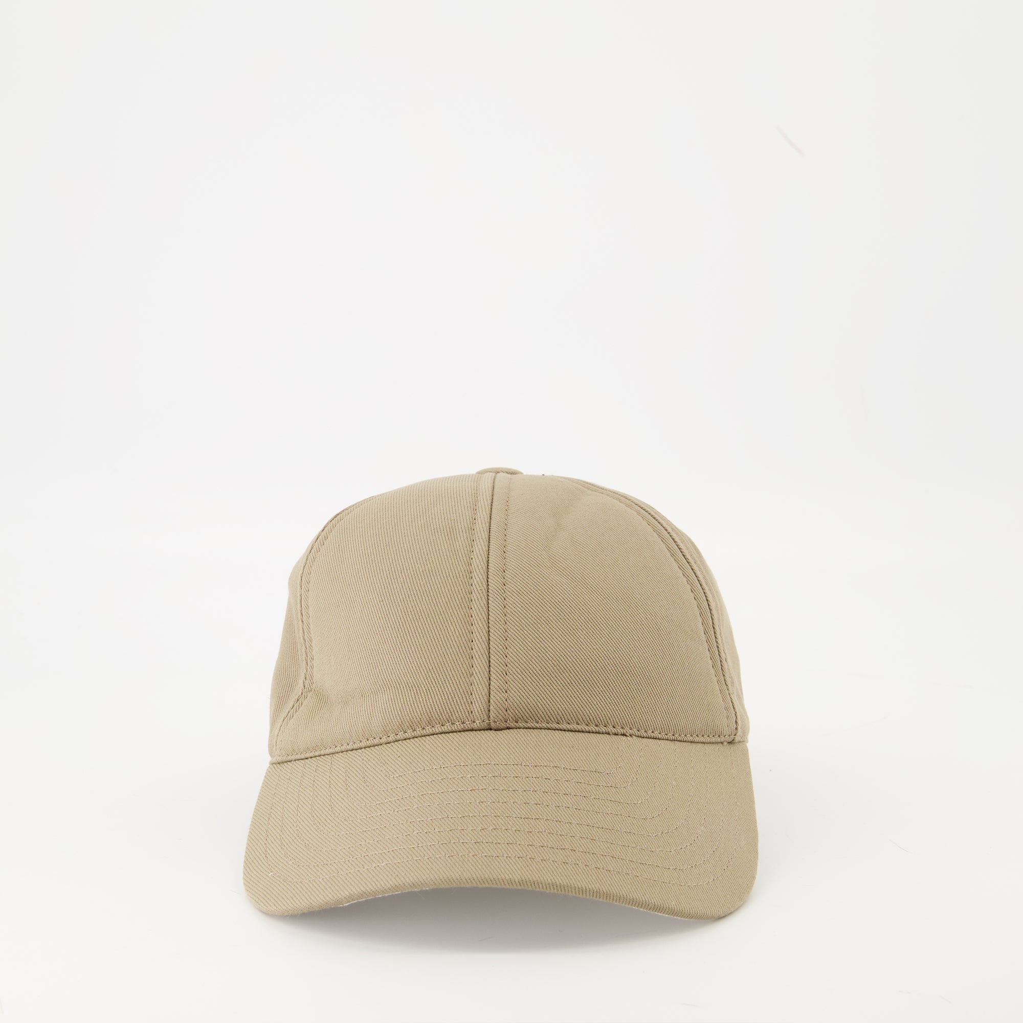 Image of the embroidered cap from the brand Courrèges for Unisex - Autumn-Winter Season 2025 - Front View