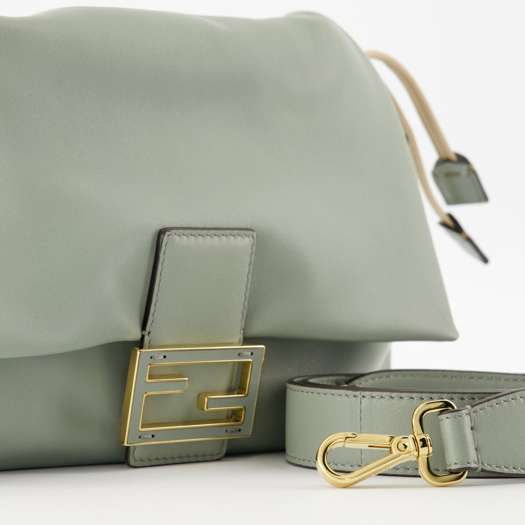 Sacs à main et épaule Sac Mamma Baguette Medium Fendi Vert Femme
