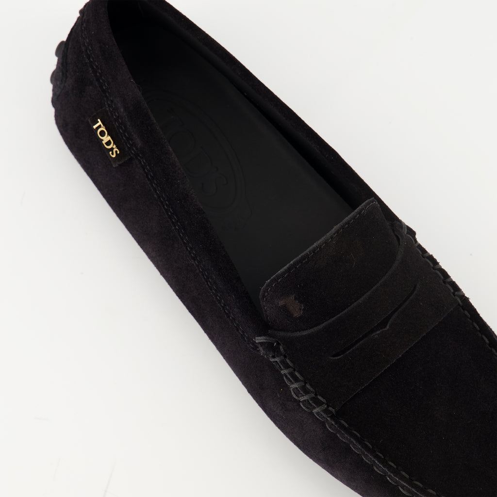 여성을 위한 Tod's Gommino 로퍼 이미지 - 2025년 가을-겨울 시즌 - 위에서 본 세부 사항 보기