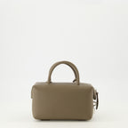 Imagen del pequeño bolso Boston de cuero caqui de la marca Max Mara para Mujer - Temporada Primavera-Verano 2026 - Vista Posterior