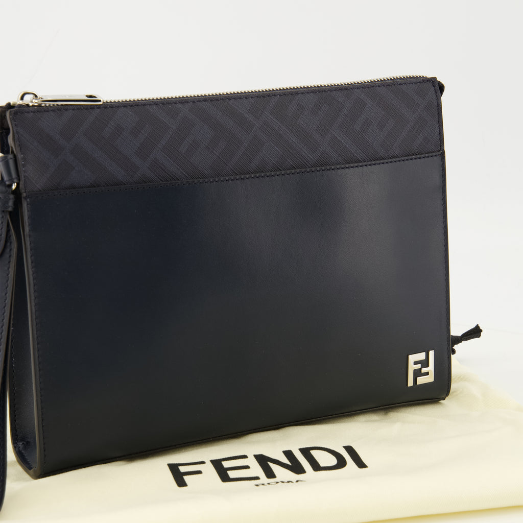 Image de l'article Pochette Squared FF bleu marine de la marque Fendi pour Homme - Saison Printemps-Été 2026 - Vue détaillée_2