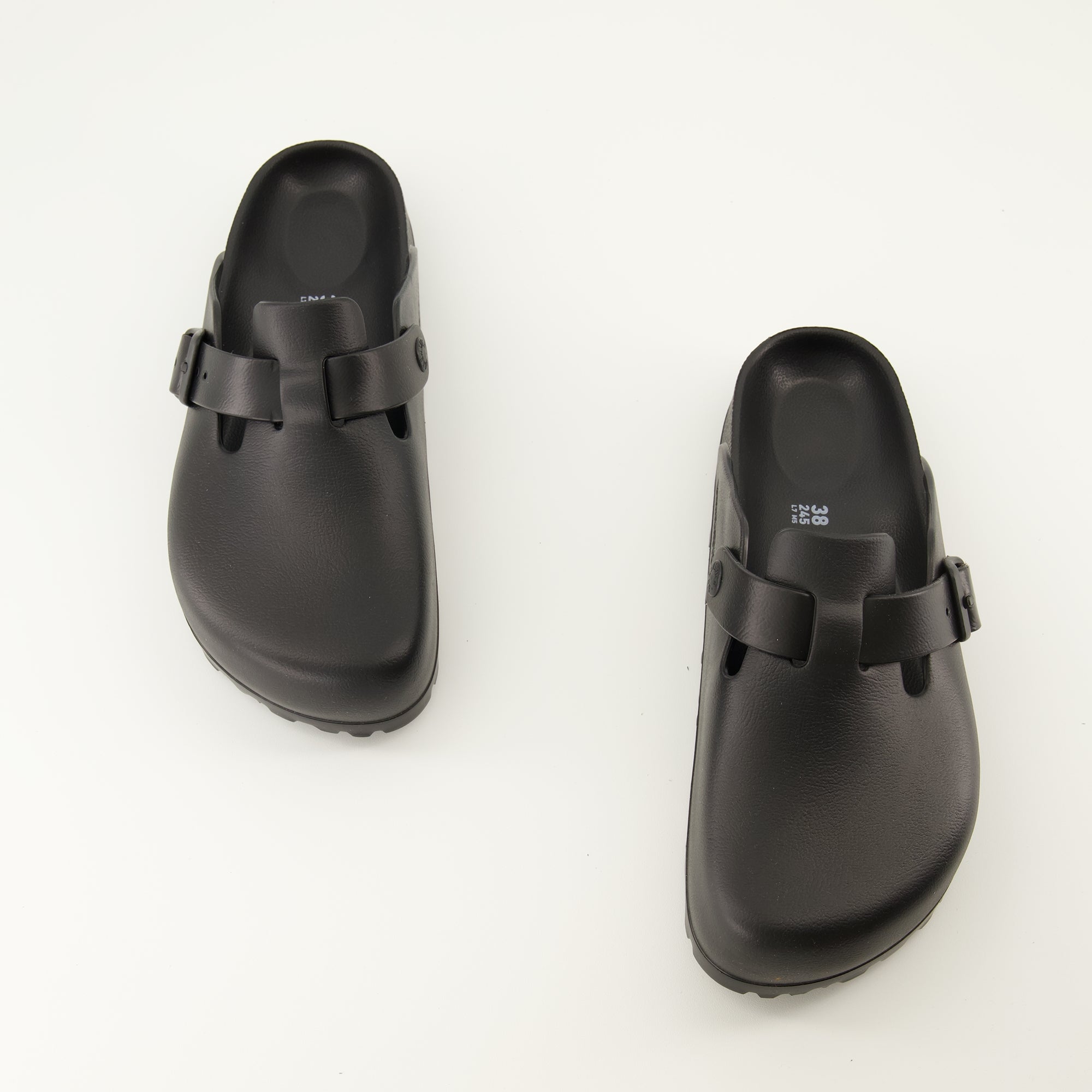 Image de l'article Mules Boston de la marque Birkenstock pour Femme - Saison Printemps-Été 2025 - Vue de dessus paire de chaussure