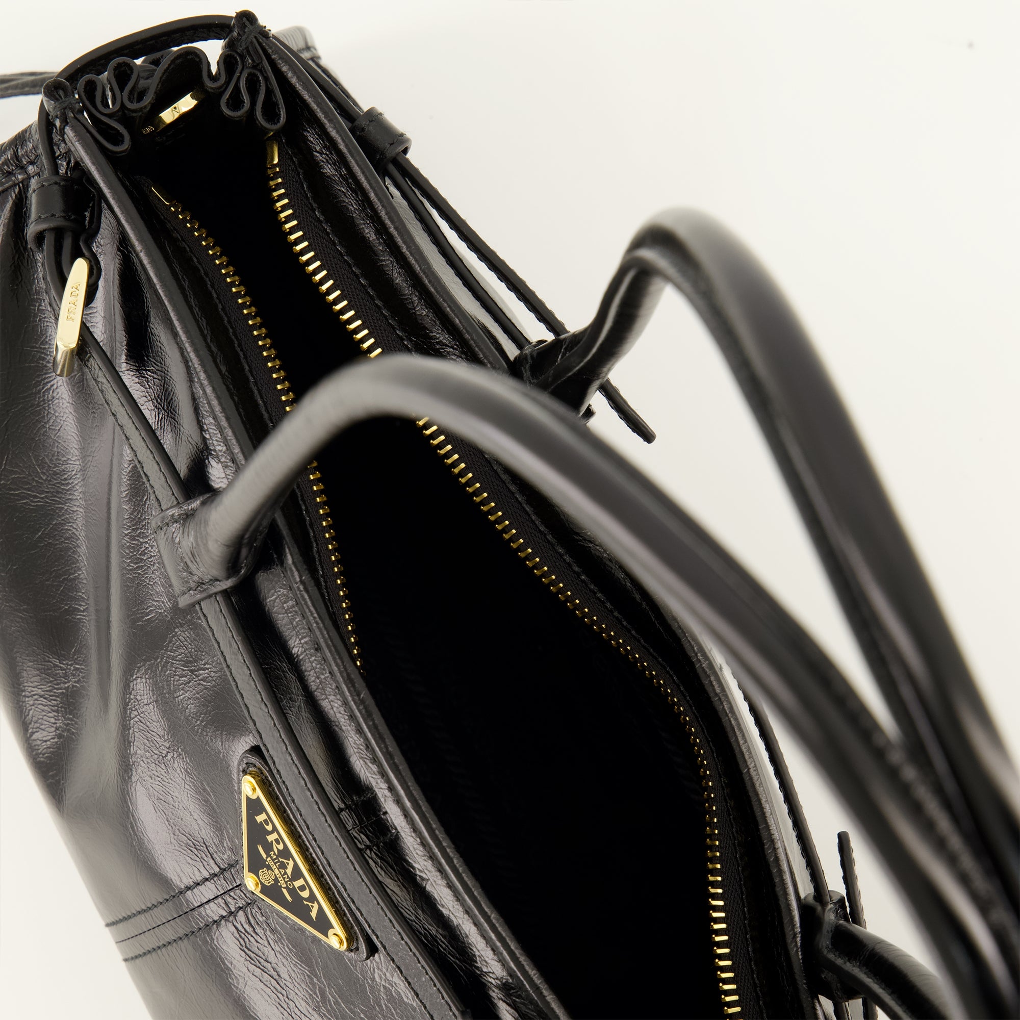Sacs à main et épaule Mala Média de Couro Bonnie em Preto Prada Noir Femme