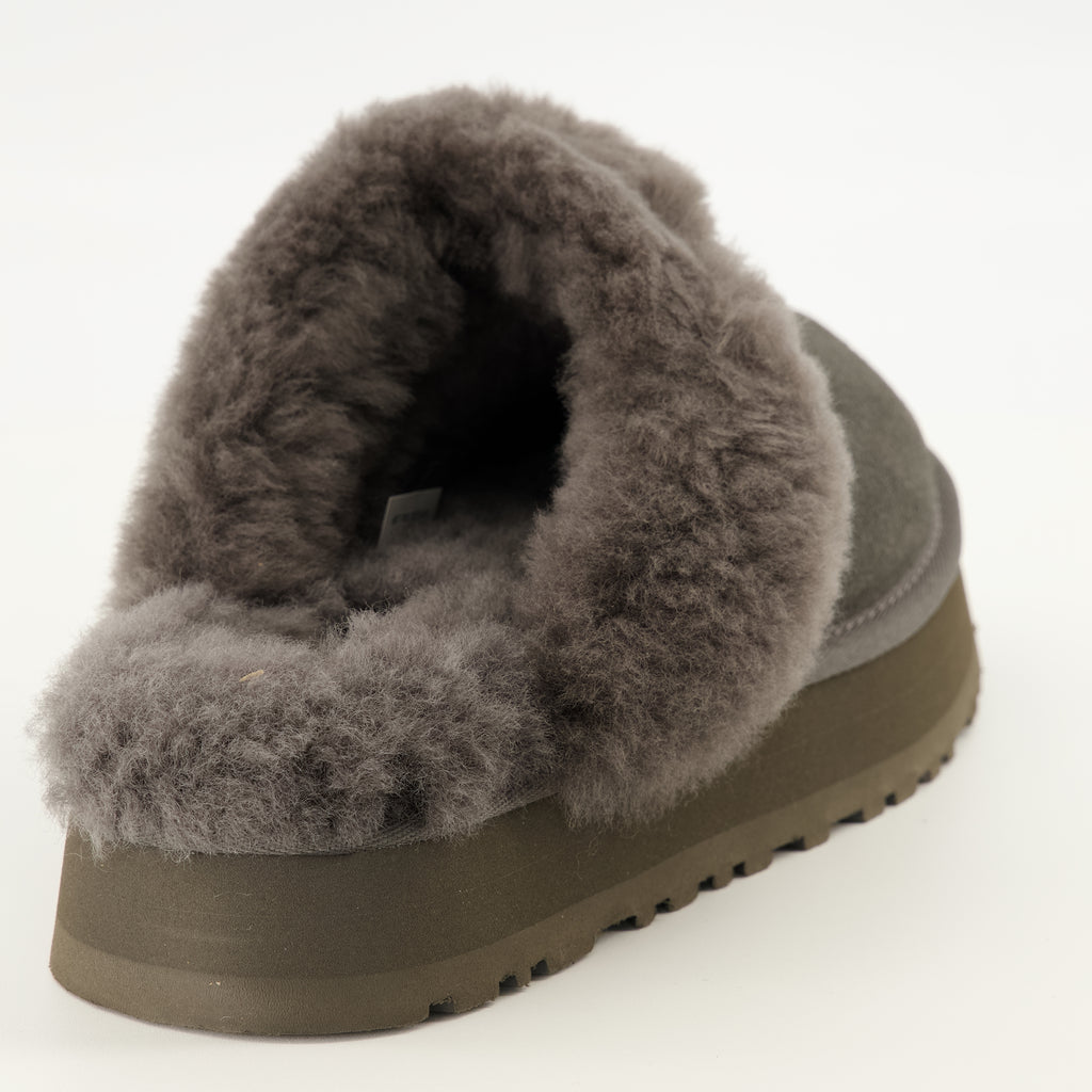 Chaussures ouvertes Grau Disquette Mules Ugg Gris Femme