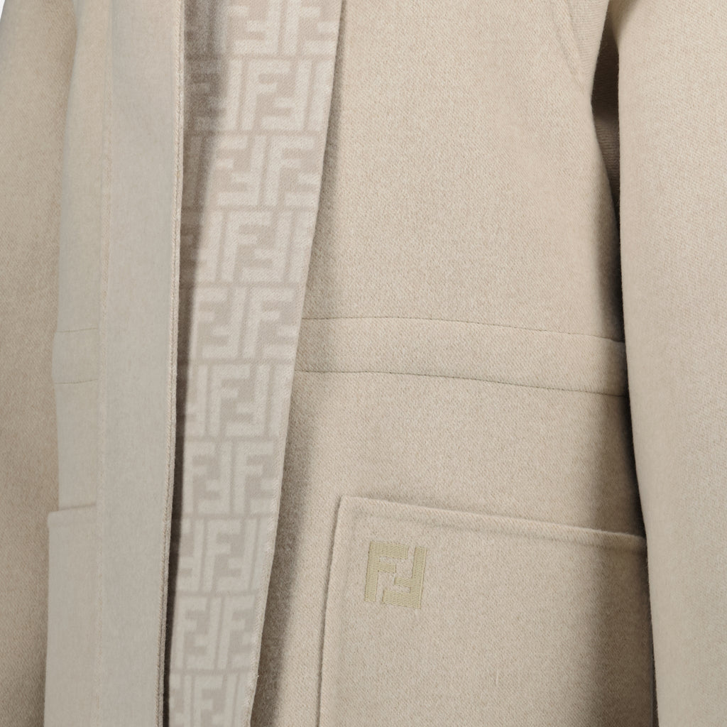 Image de l'article Parka FF en laine de la marque Fendi pour Femme - Saison Automne-Hiver 2025 - Vue détaillée_1