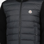 Imagen del cárdigan con cremallera de algodón negro de Moncler para Hombre - Temporada Primavera-Verano 2026 - Vista detallada_2