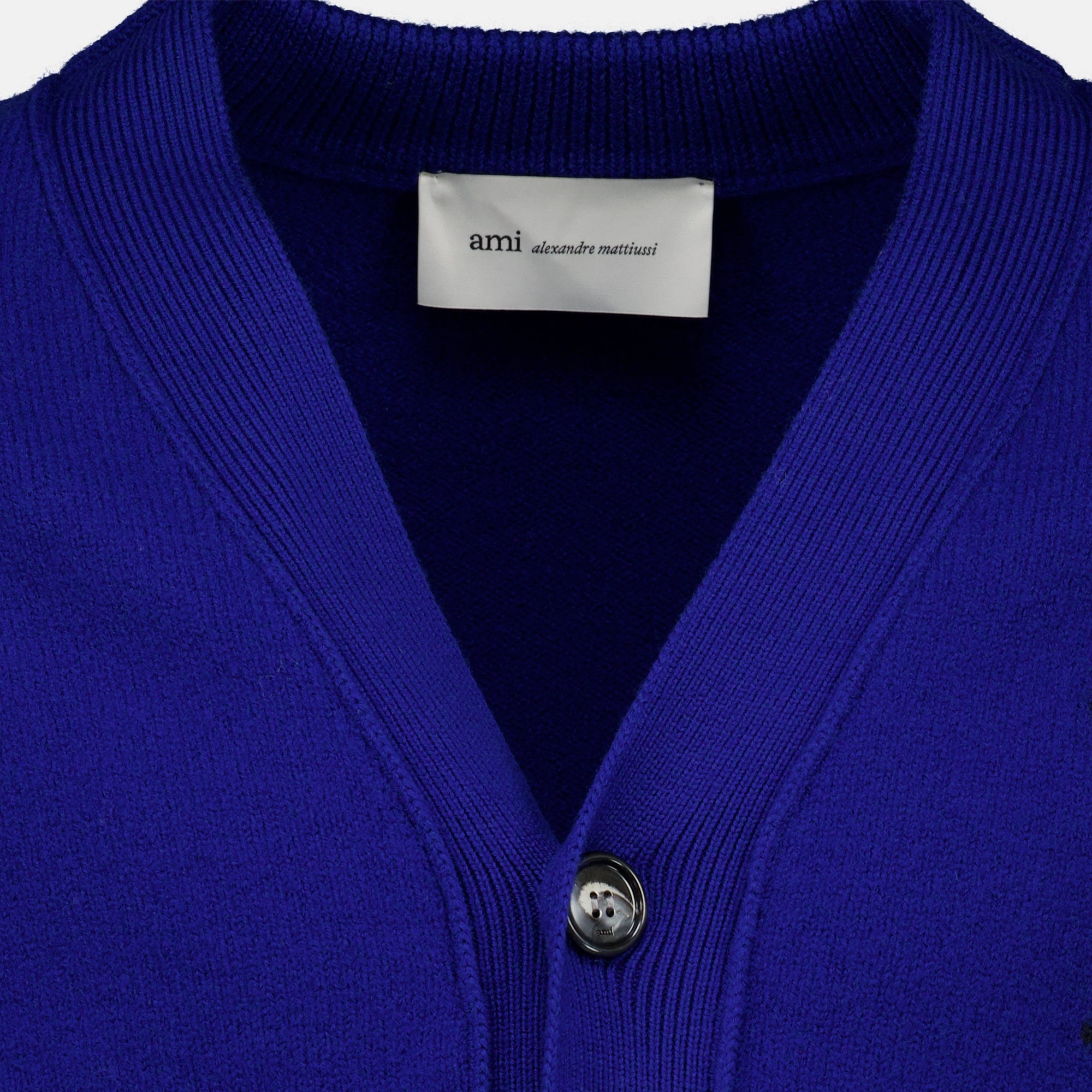 Maille AMI Heart Cardigan in Electric Blue Wool Ami PARIS Bleu foncé Unisexe