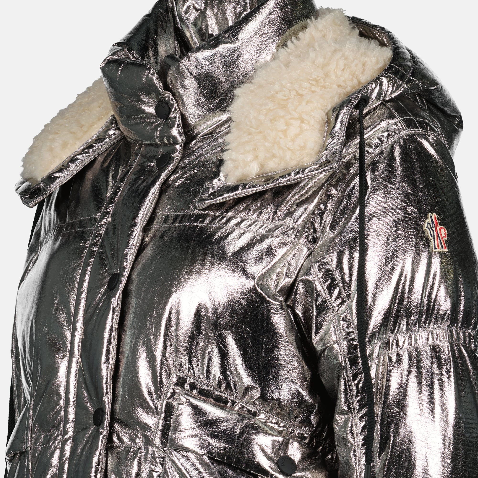 メ*^様 MONCLER Grenoble ダウンジャケット シルバー メタリック カラケ ダウンジャケット Moncler Grenoble - 女性