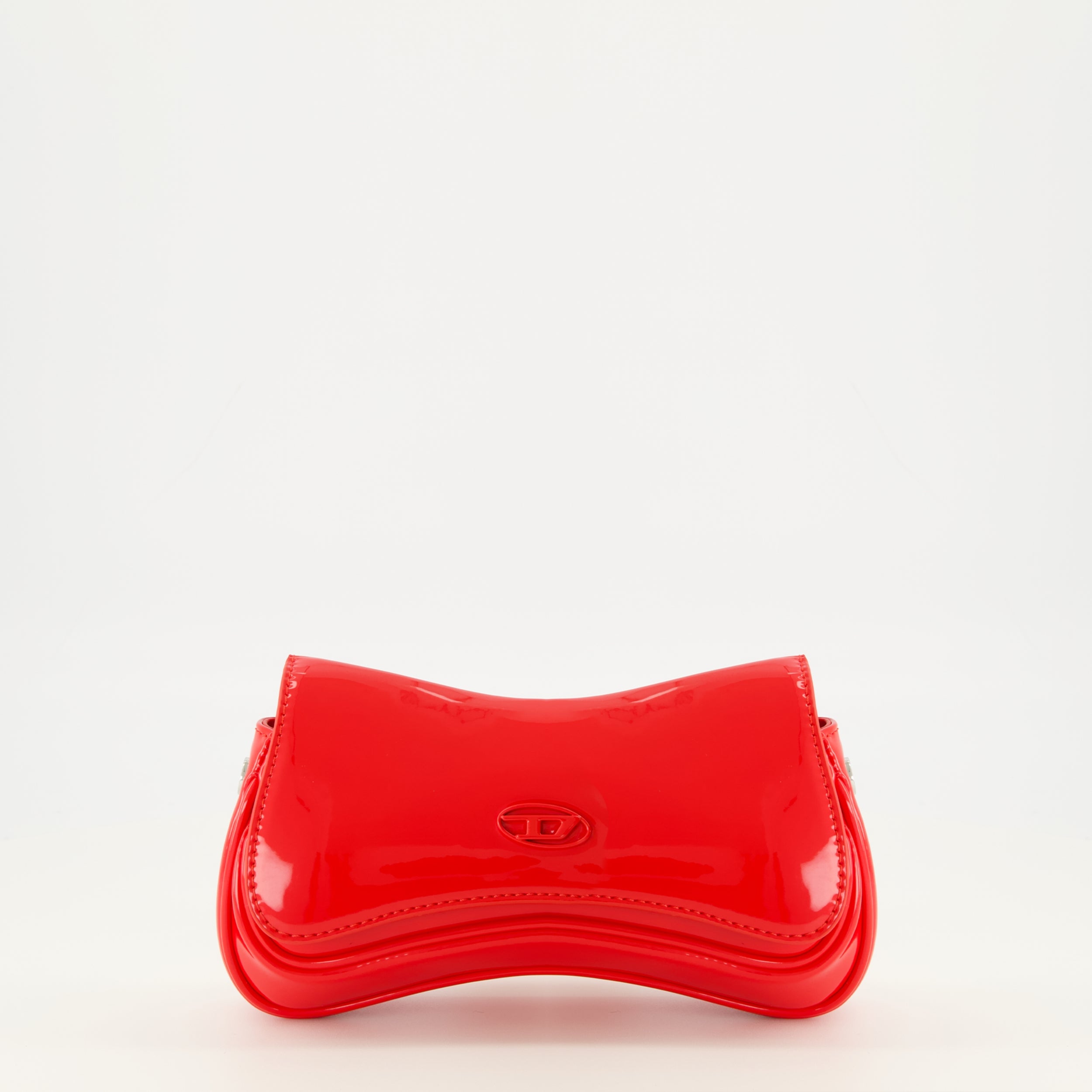 Bild der kleinen roten Play Tasche der Marke Diesel für Frauen - Frühling/Sommer 2026 - Frontalansicht