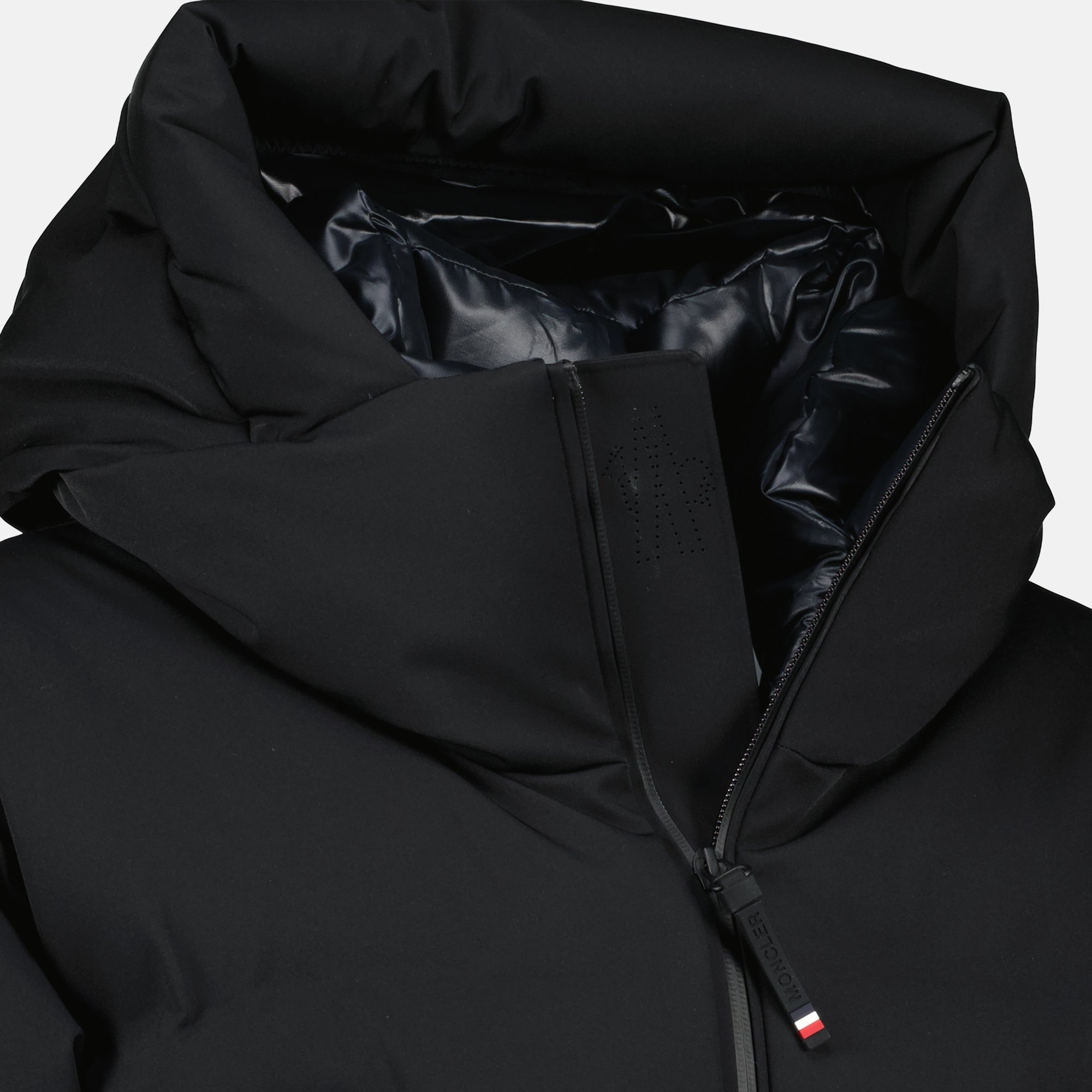 Image de l'article Doudoune Fellberg de la marque Moncler Grenoble pour Homme - Saison Automne-Hiver 2025 - Vue détaillée_2
