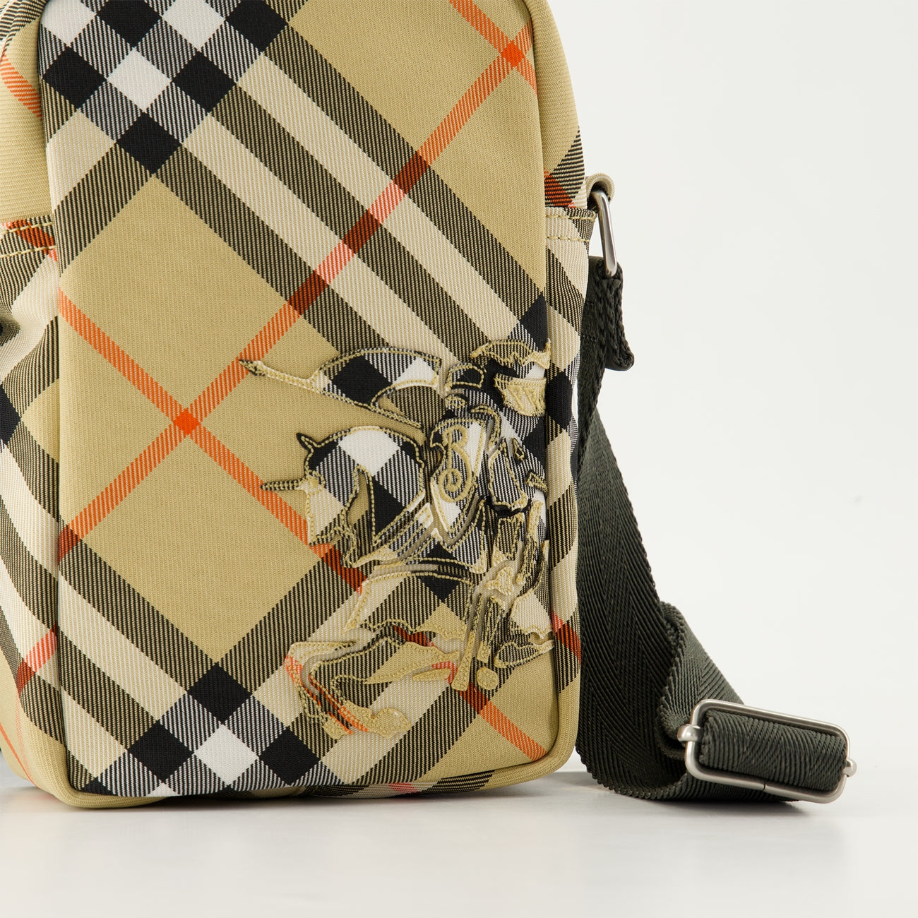 Sacs bandoulière Pochette à carreaux Burberry Beige Homme