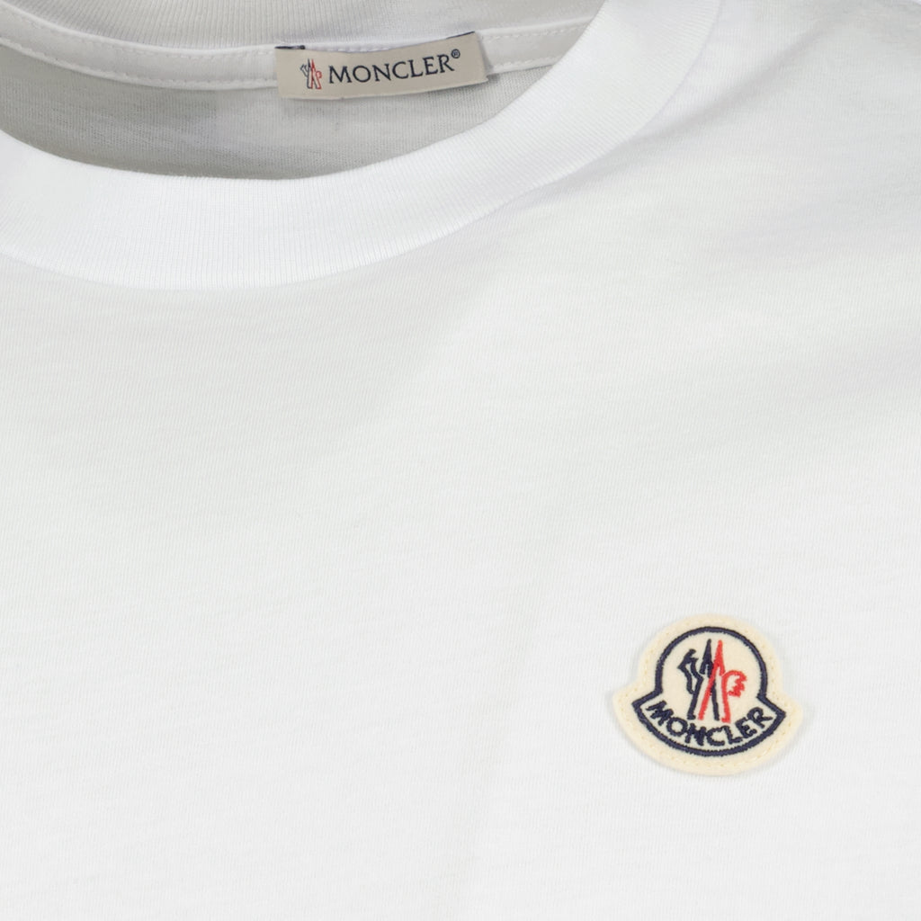 Imagen del artículo Lote de tres camisetas blancas de la marca Moncler para Hombre - Temporada Primavera-Verano 2026 - Vista Detallada_1