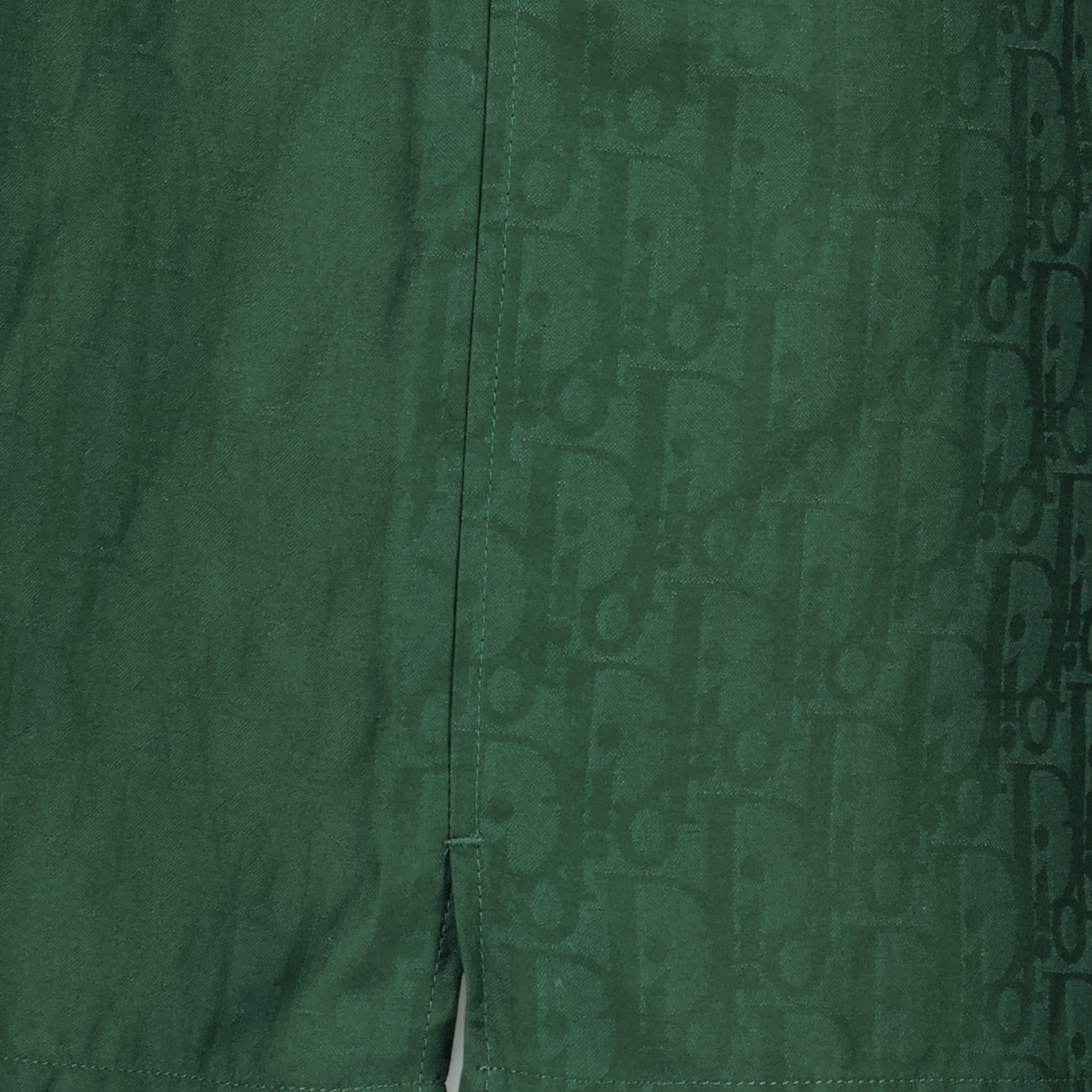 Image of the Dior Oblique green silk shorts for Men - Spring-Summer 2026 - Detailed View_2