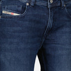 Imagem do Jean Sleenker L32 Azul Escuro da Diesel para Homem - Coleção Primavera-Verão 2026 - Vista Detalhada_1