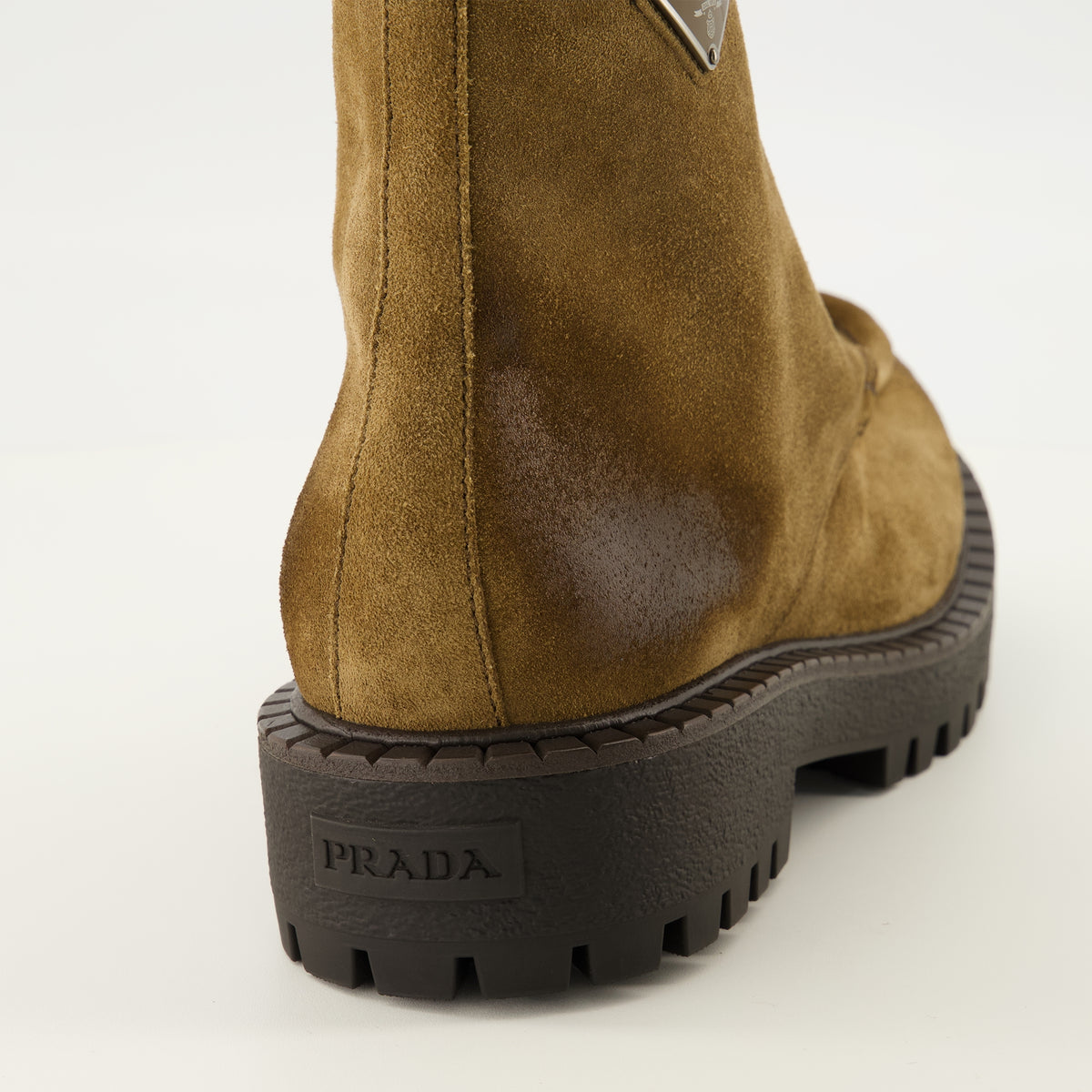 Bottes et bottines Botas de Tobillo de Ante Marrón Prada Marron Homme