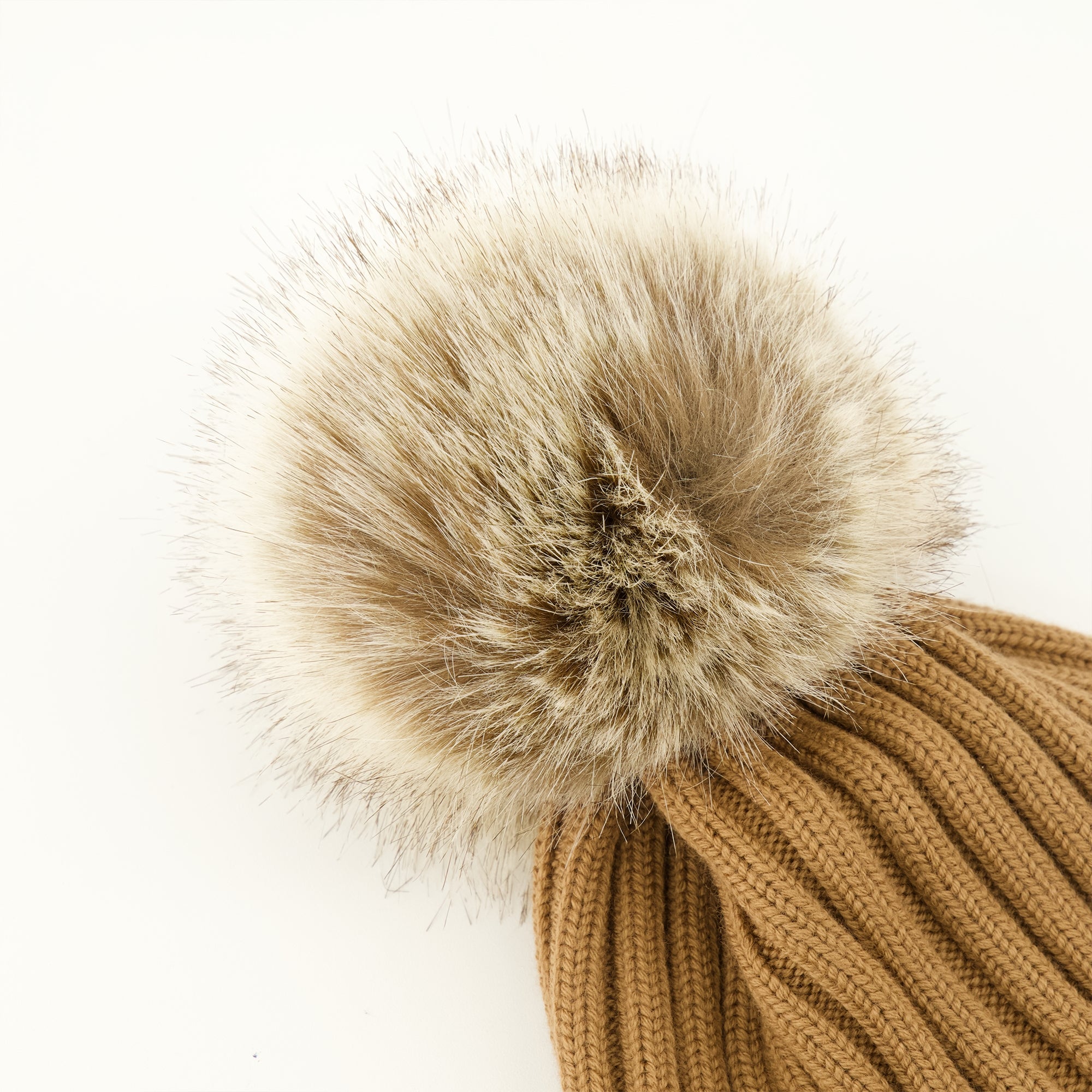 Chapeaux, casquettes et bonnets ポンポン付きブラウンウールハット Moncler Marron Femme