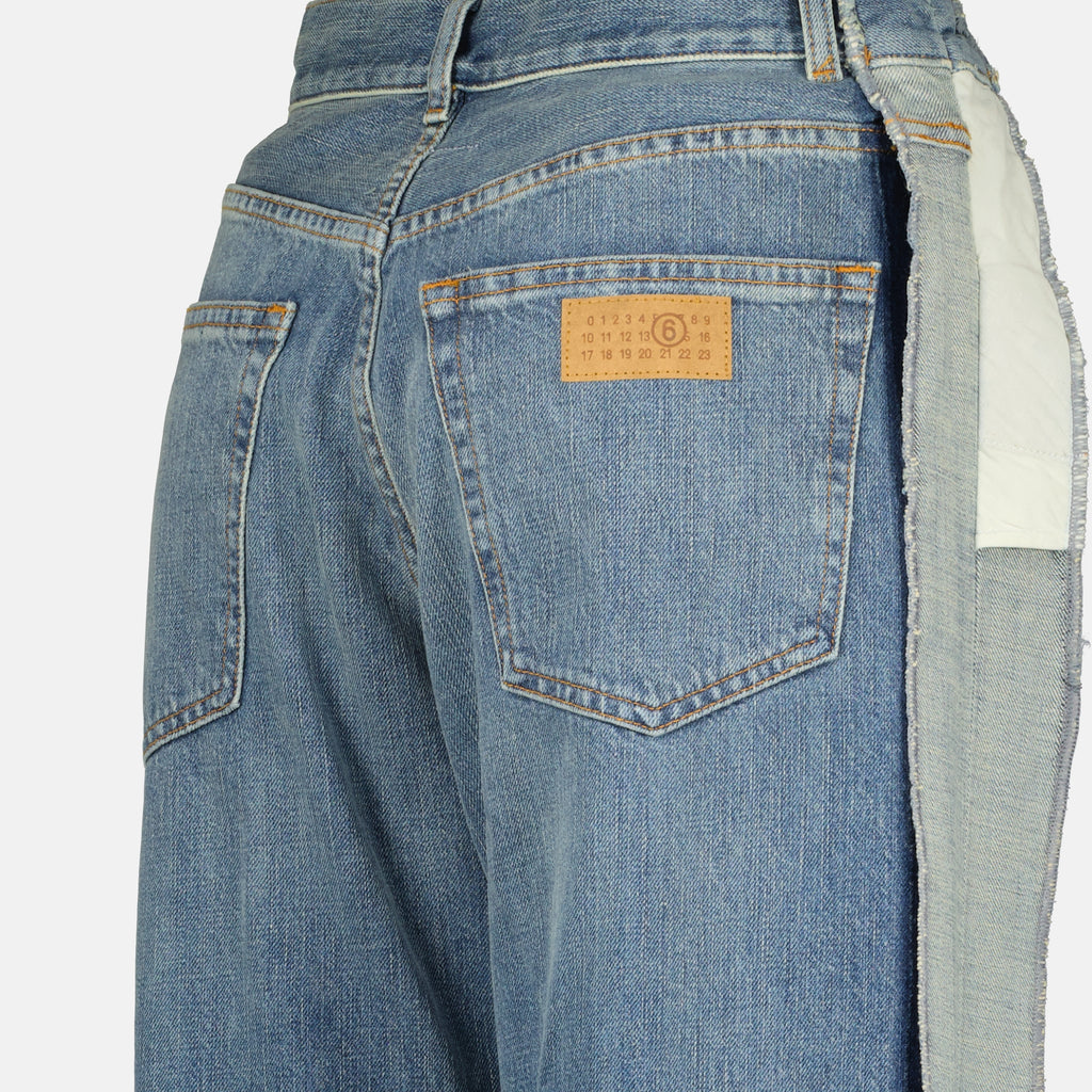 Image de l'article Jean droit en denim bleu de la marque Mm6 pour Femme - Saison Automne-Hiver 2025 - Vue détaillée_1