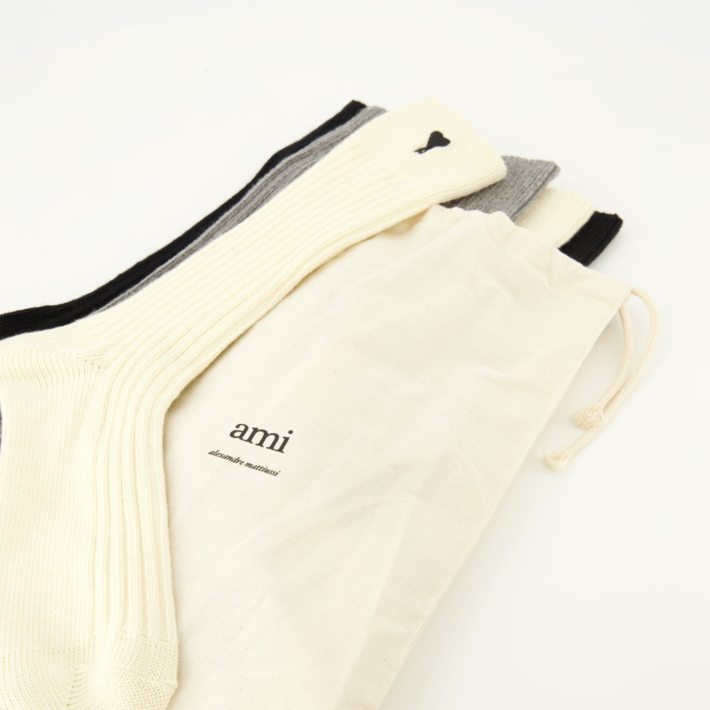 Imagem do conjunto de meias Ami de Coeur da marca Ami PARIS para Unisex - Temporada Outono-Inverno 2025 - Vista Detalhada_2