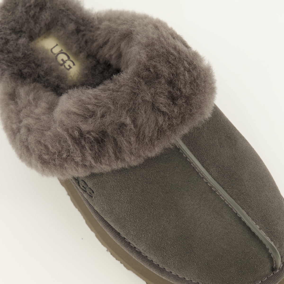 Chaussures ouvertes Grau Disquette Mules Ugg Gris Femme