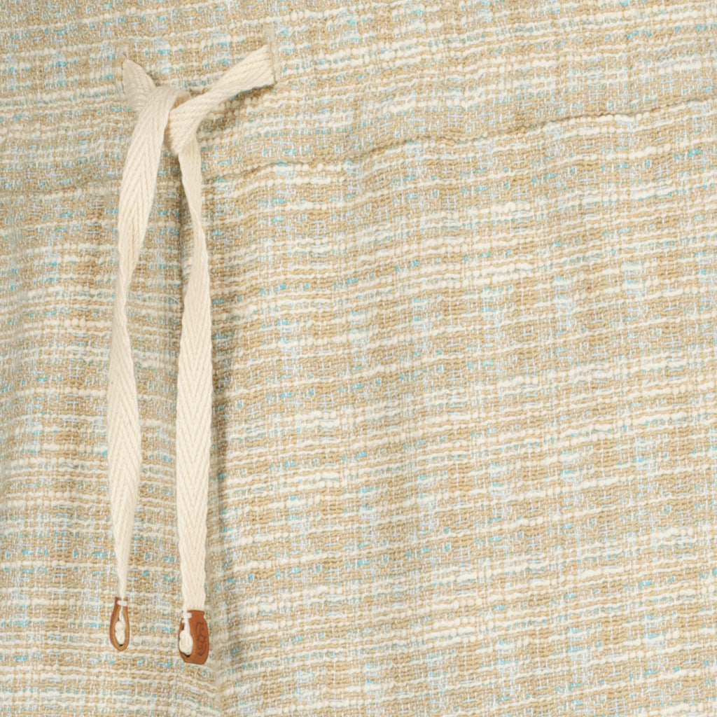 Imagen del short D-Mirror beige de tweed de la marca Drole De Monsieur para hombre - Temporada Primavera-Verano 2026 - Vista Detallada_2