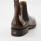 Image of the Pas Des Dieux ankle boots by Valentino Garavani for Men - Autumn-Winter 2025 Season - Back view