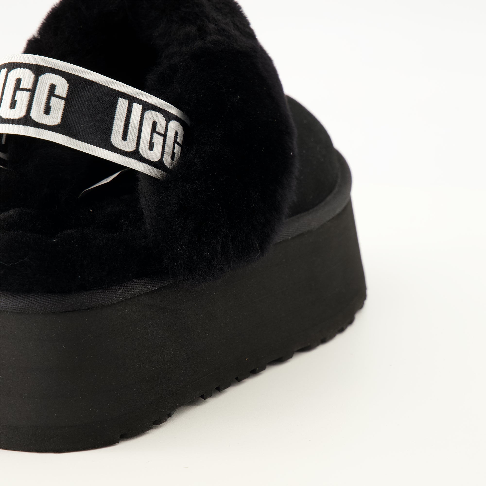 Chaussures ouvertes Chinelos Funkette Pretos Ugg Noir Femme