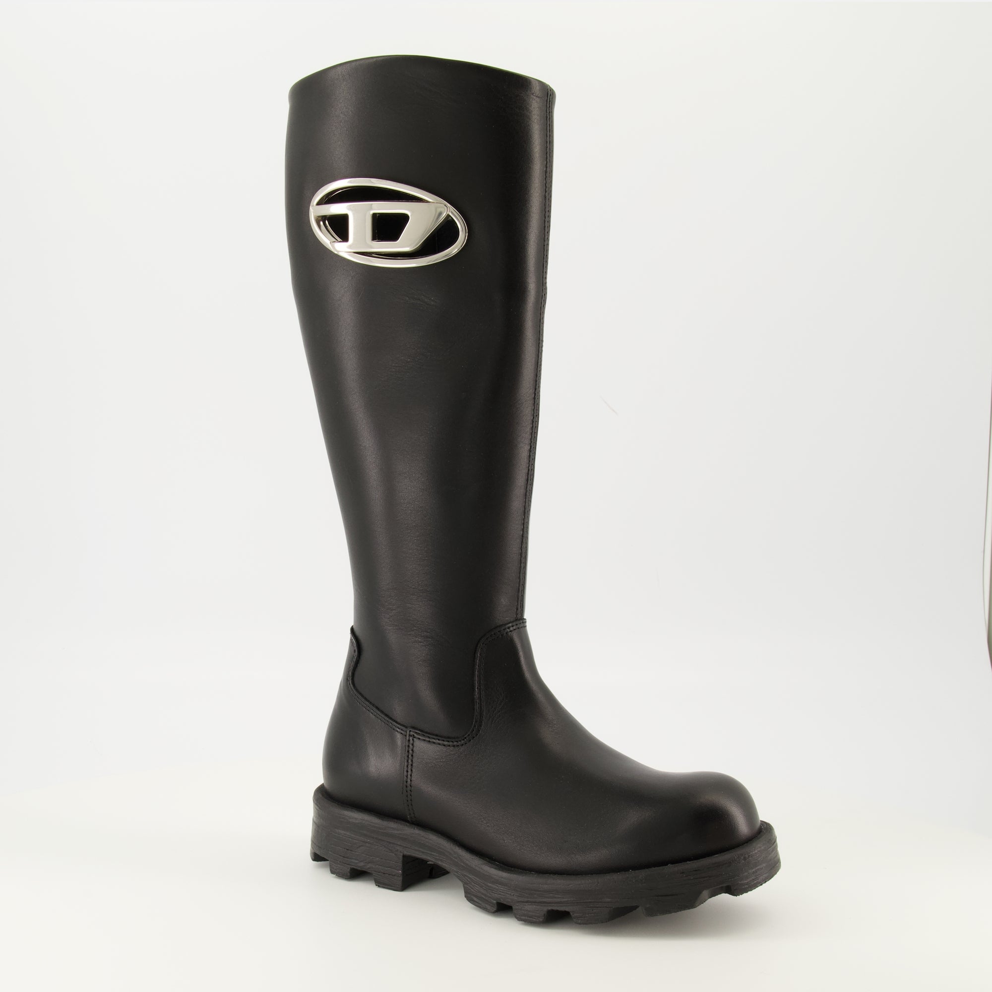 Image de l'article Bottes D-Hammer de la marque Diesel pour Femme - Saison Automne-Hiver 2025 - Vue trois quarts avant droite