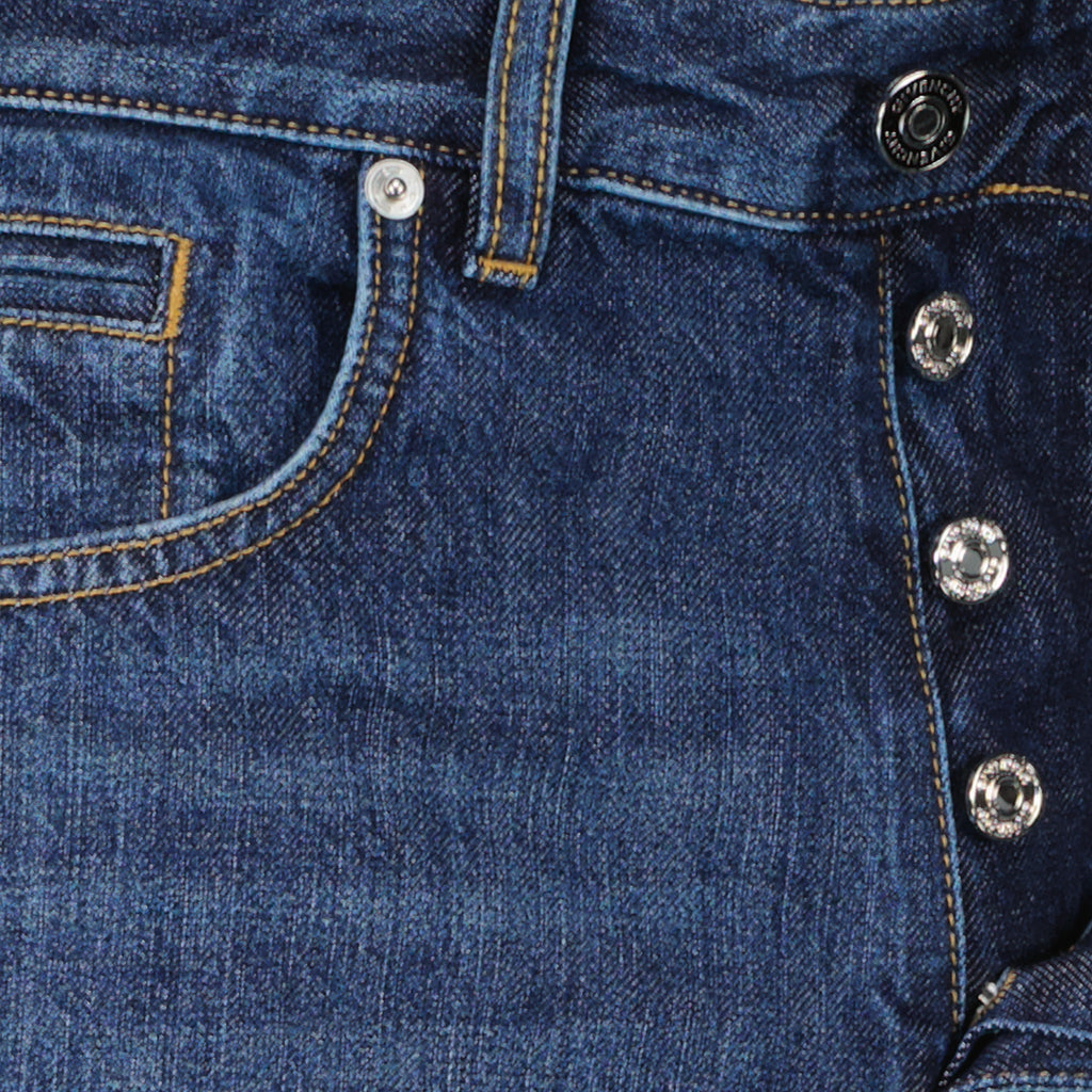 Image de l'article Jean en denim de la marque Givenchy pour Homme - Saison Automne-Hiver 2025 - Vue détaillée_6