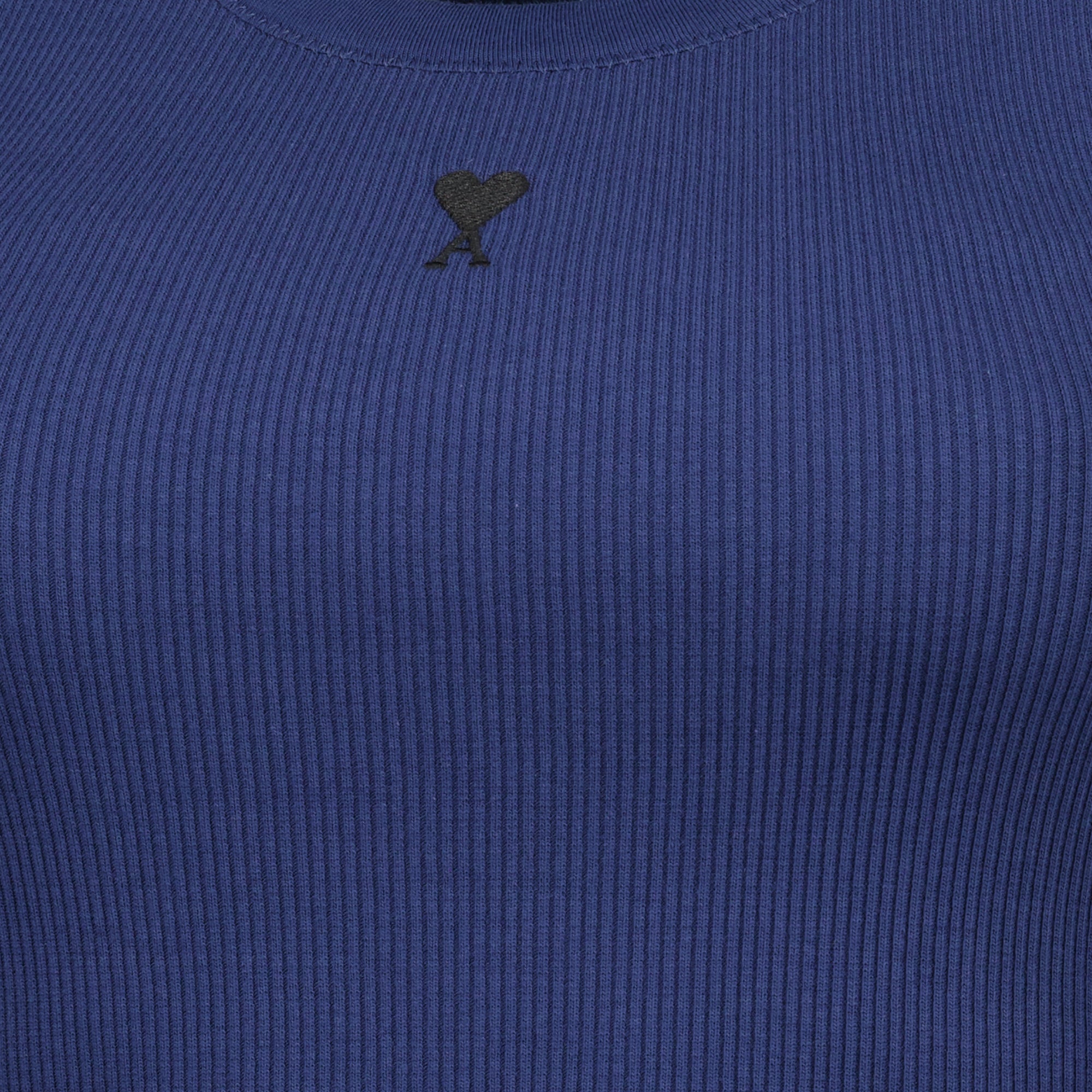 Image de l'article Débardeur Ami de coeur bleu marine de la marque Ami PARIS pour Femme - Saison Printemps-Été 2026 - Vue détaillée_1