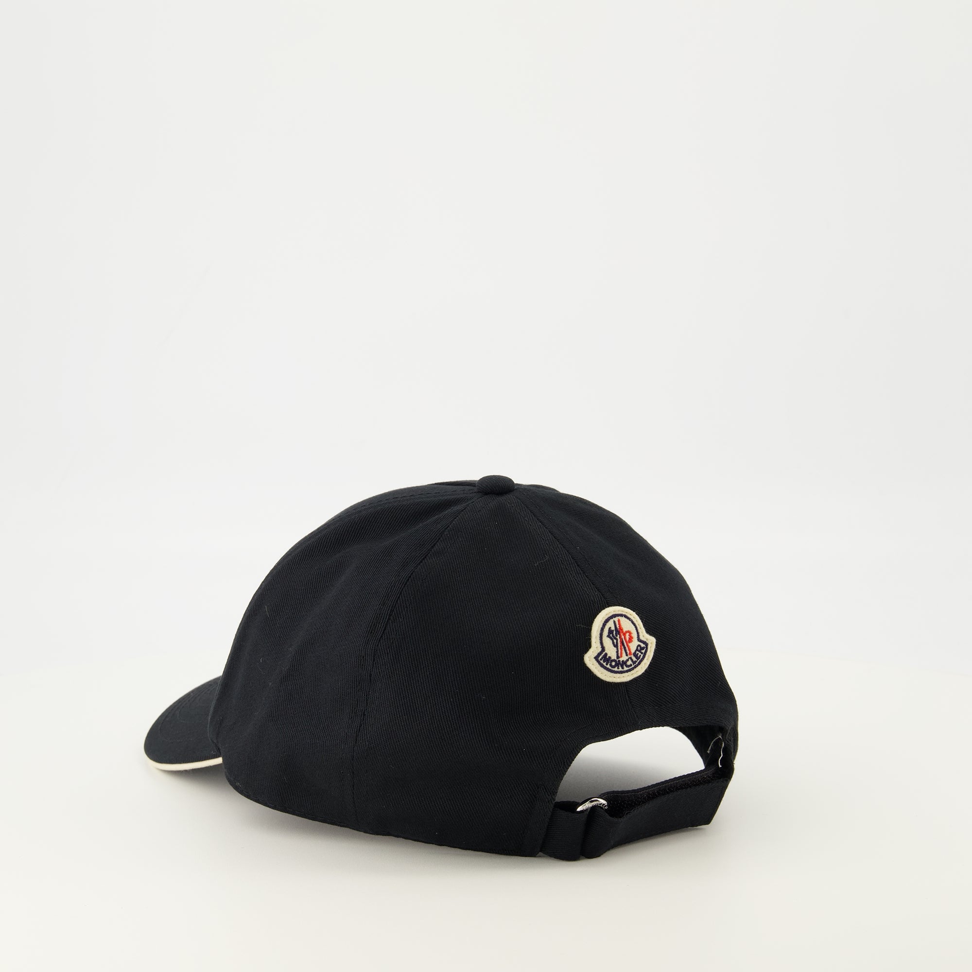 Image of the article Moncler Men's Black Logo Cap - Spring-Summer 2026 - Detailed View 2