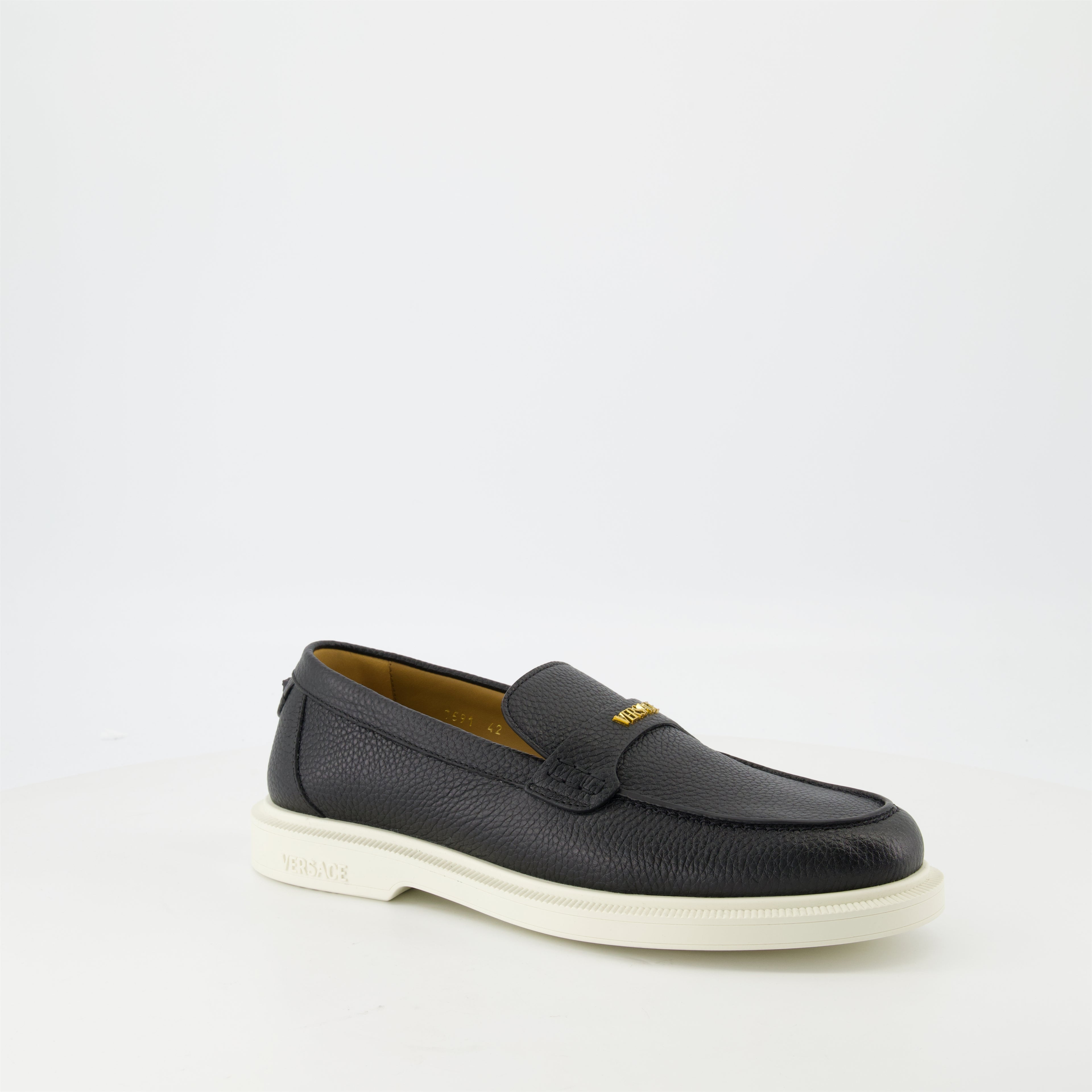 Chaussures de ville Mocassins en cuir Versace Noir Homme