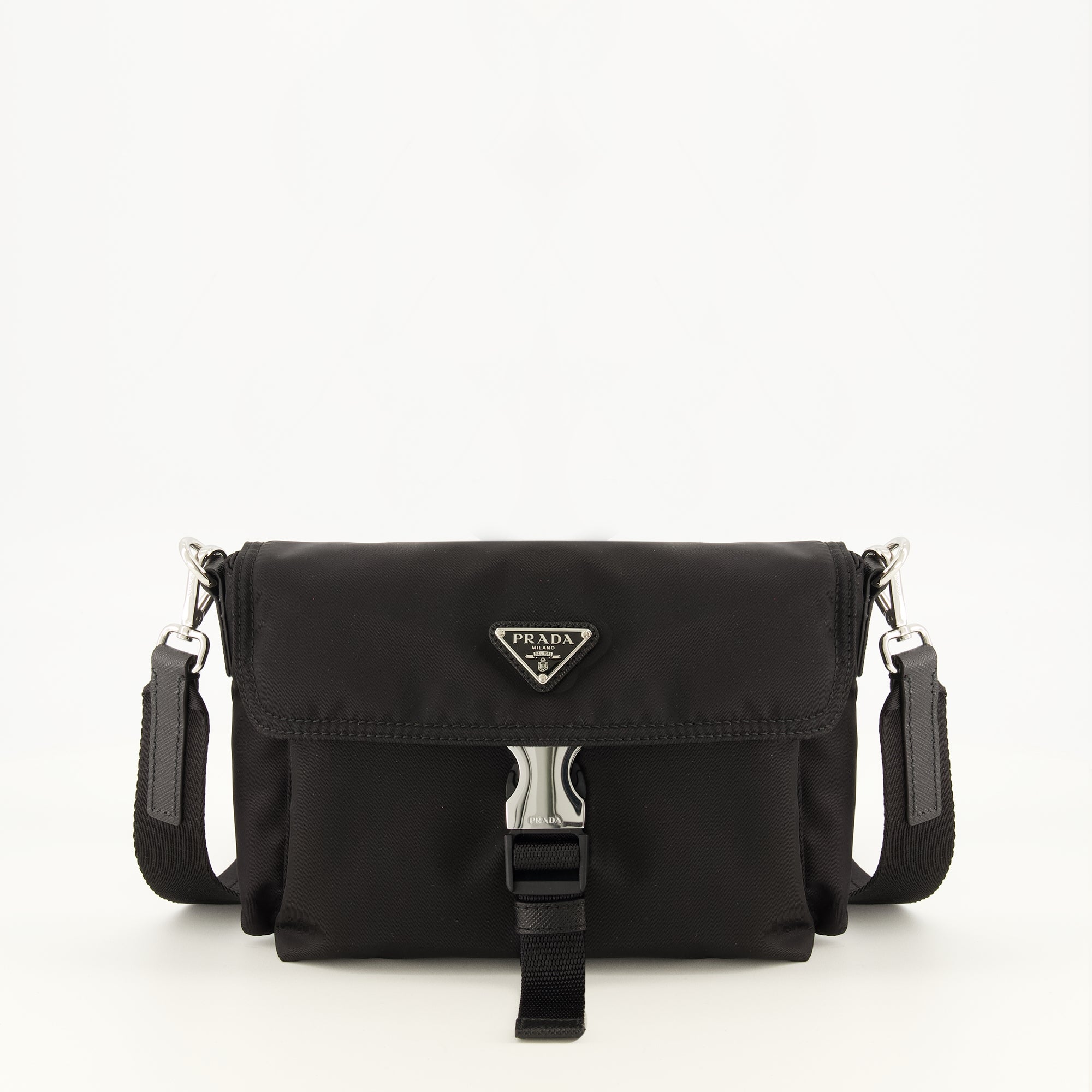 Sacs bandoulière 小さなブラックRe-Nylonポーチ Prada Noir Homme