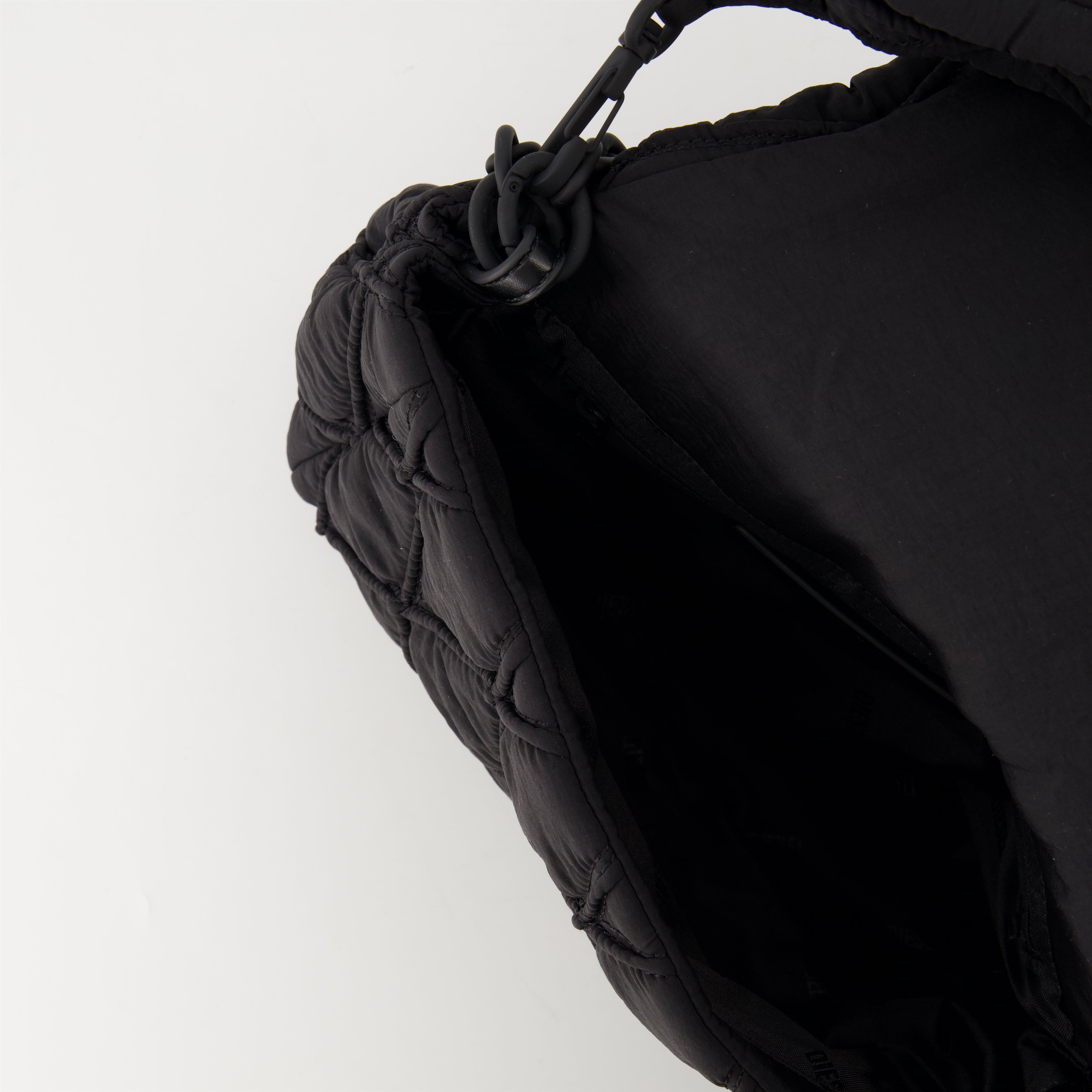Sacs à main et épaule Sac Charm-D en nylon matelassé Diesel Noir Femme