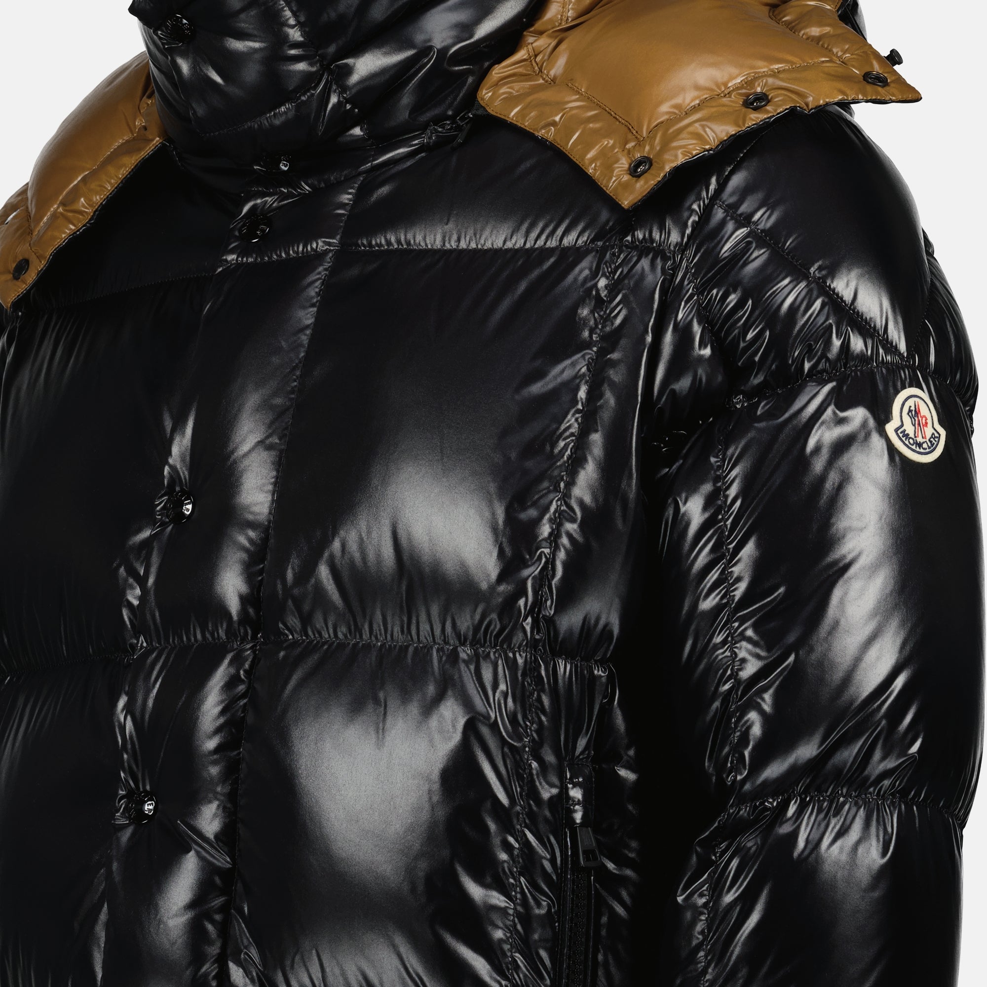 Image of the Moncler Men's Parana Down Jacket - Fall-Winter 2025 - Detailed View 1