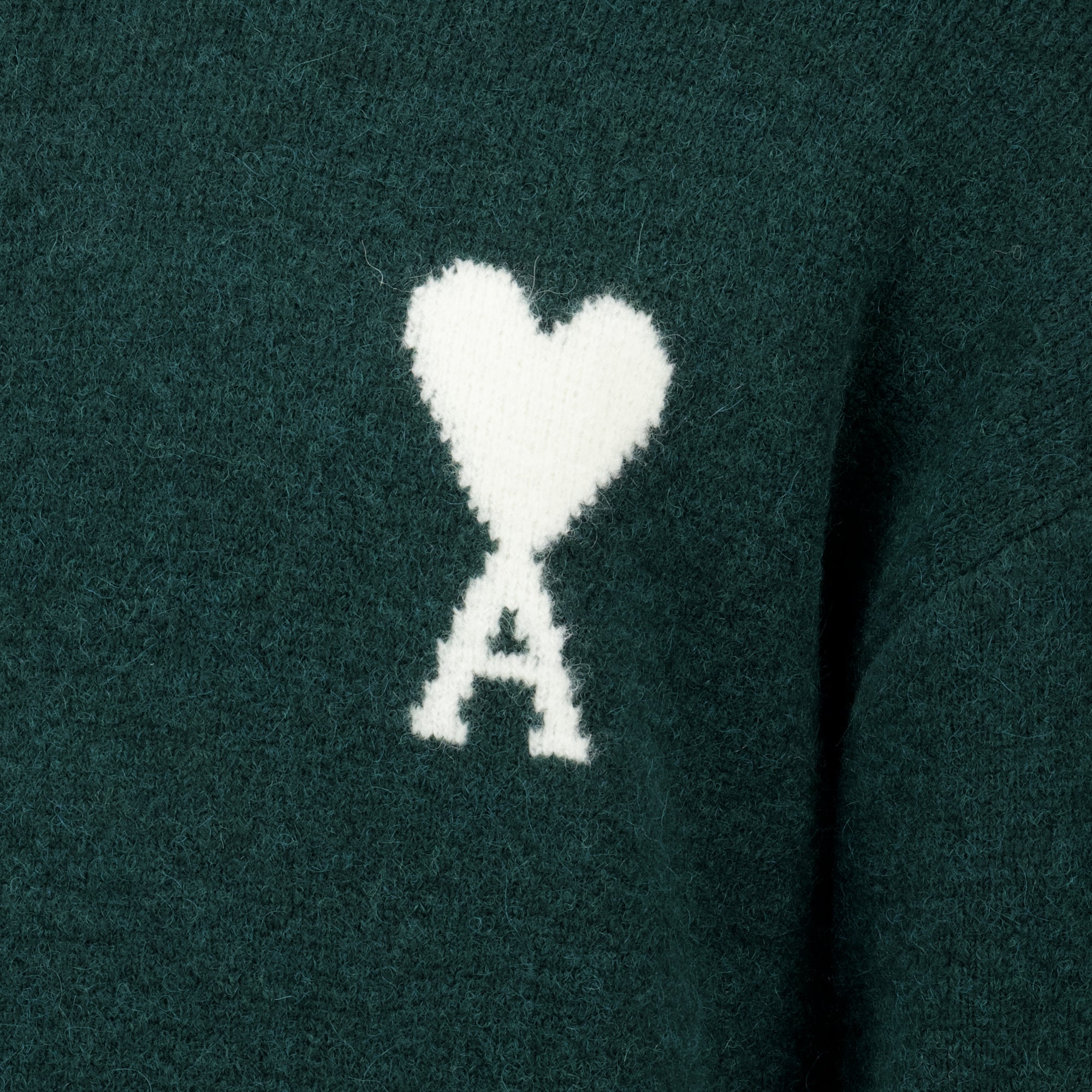 Maille AMI Green Heart Sweater in Alpaca Ami PARIS Vert Unisexe
