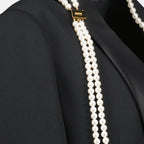 Jaquetas Blazer com Pérolas Moschino Preto Mulheres